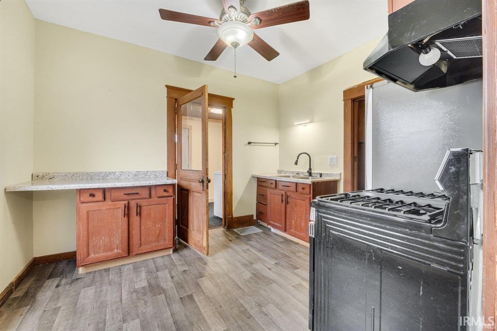 Photo 14 of 301 E MITCHELL Street