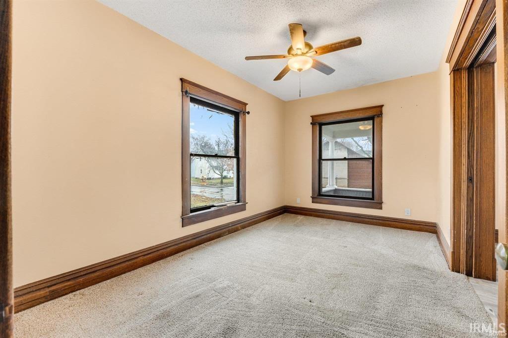 Photo 16 of 301 E MITCHELL Street