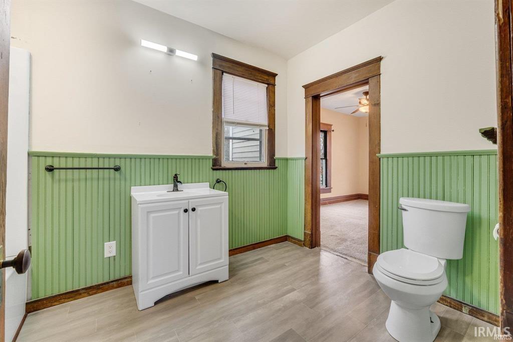 Photo 6 of 301 E MITCHELL Street