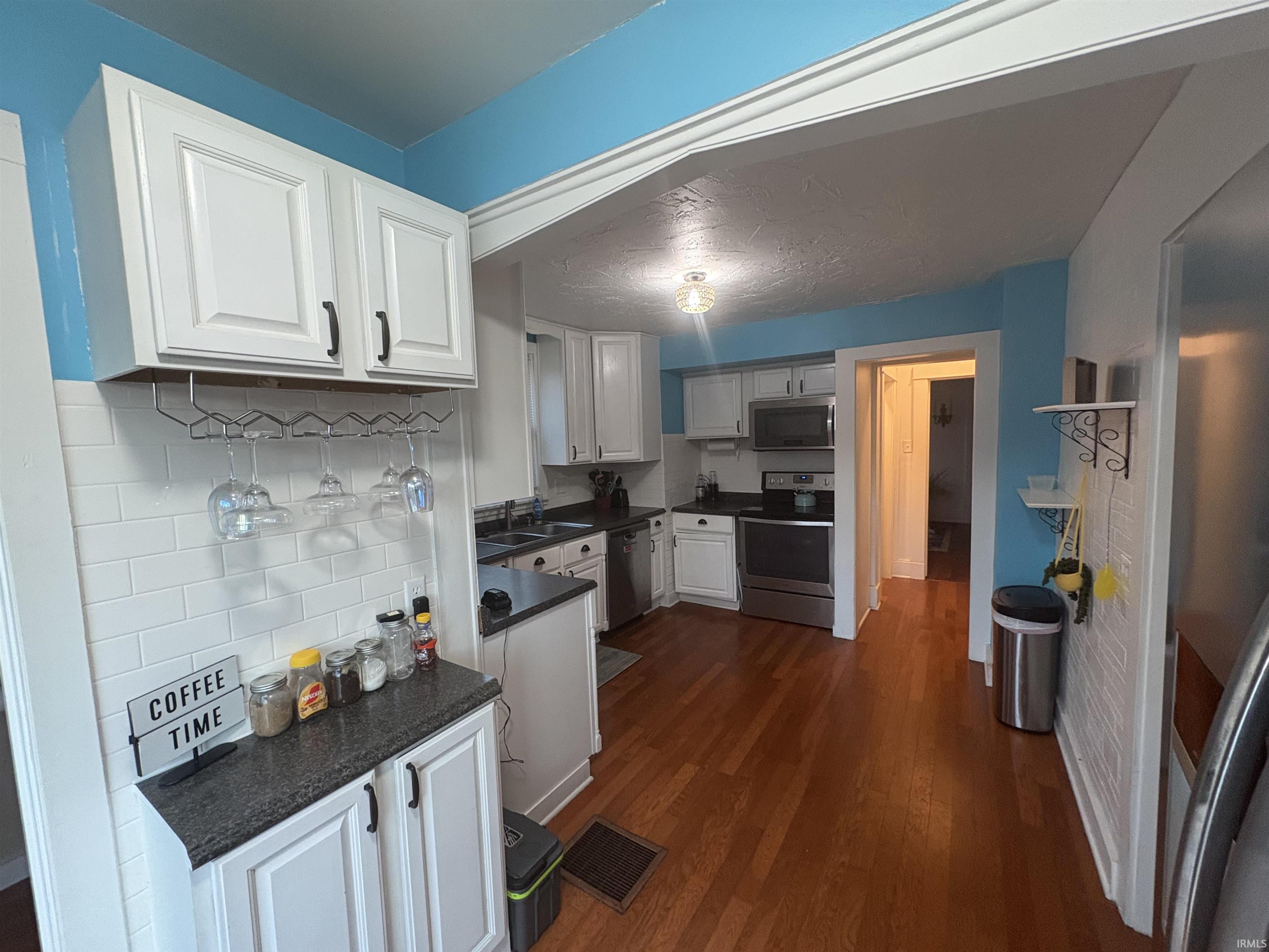 Photo 10 of 318 N Cornell Circle