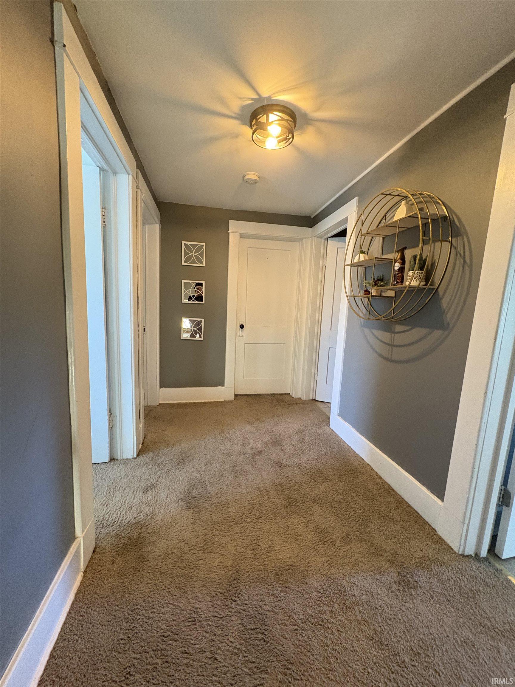 Photo 17 of 318 N Cornell Circle