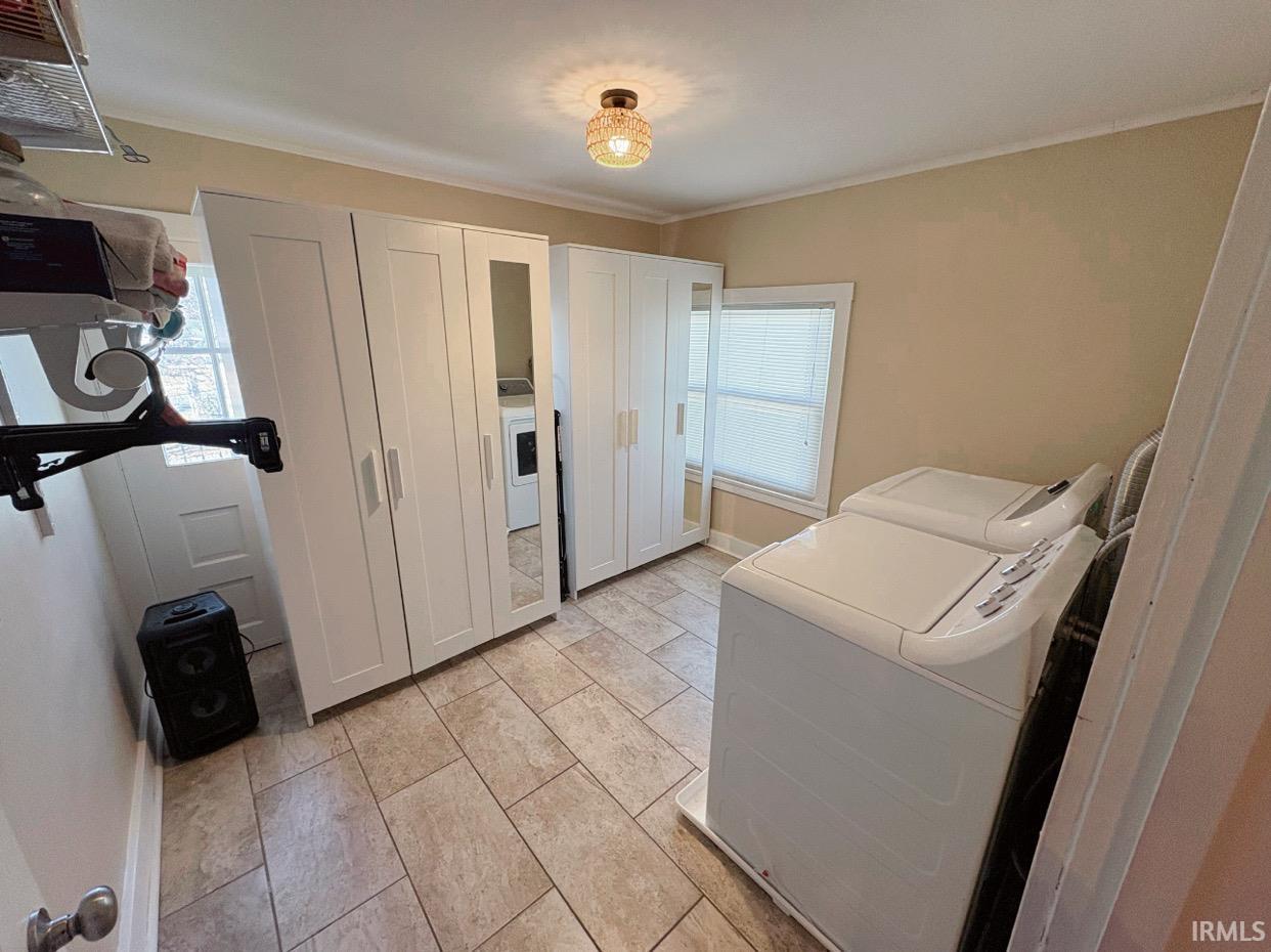 Photo 19 of 318 N Cornell Circle