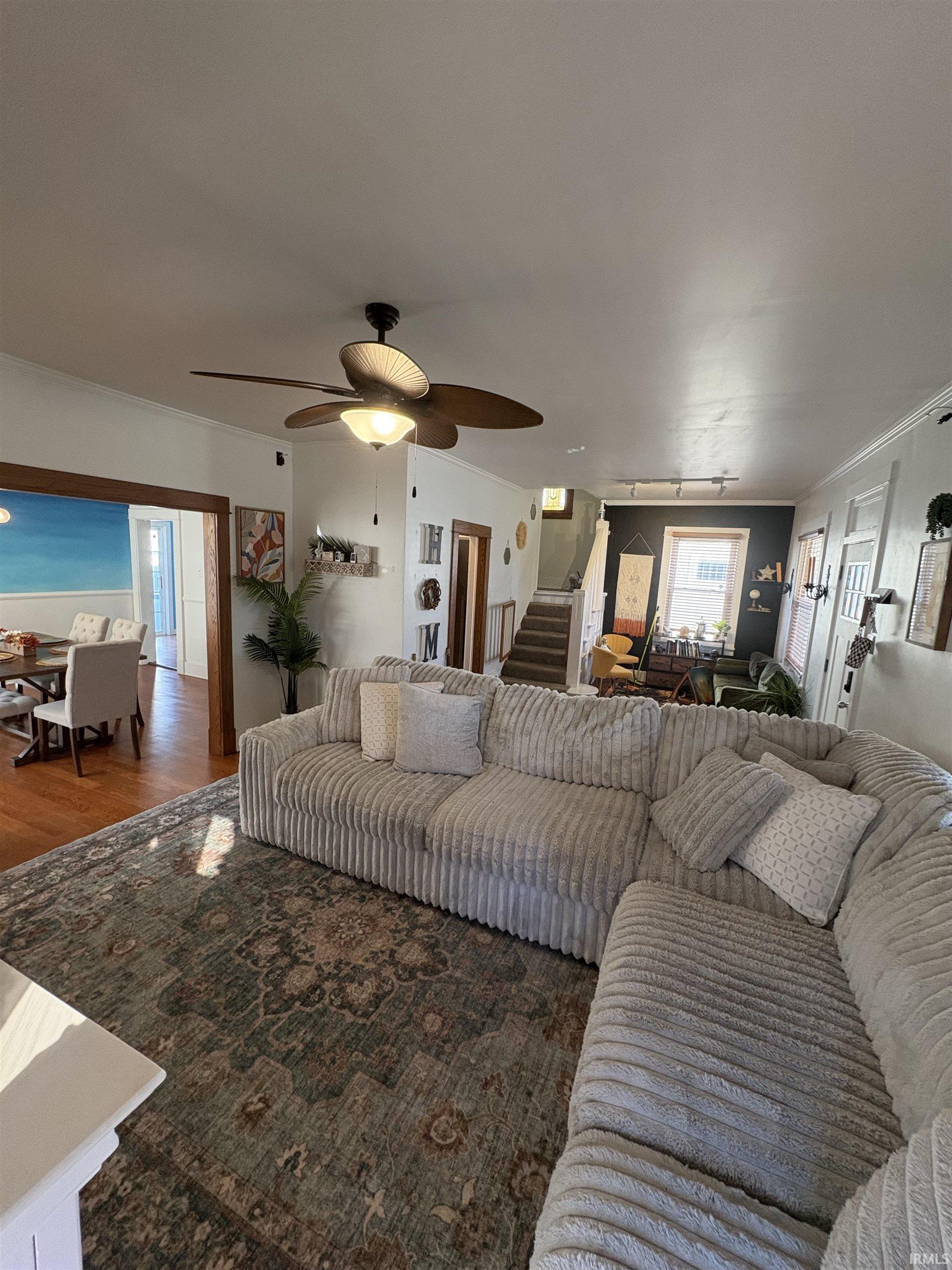 Photo 5 of 318 N Cornell Circle