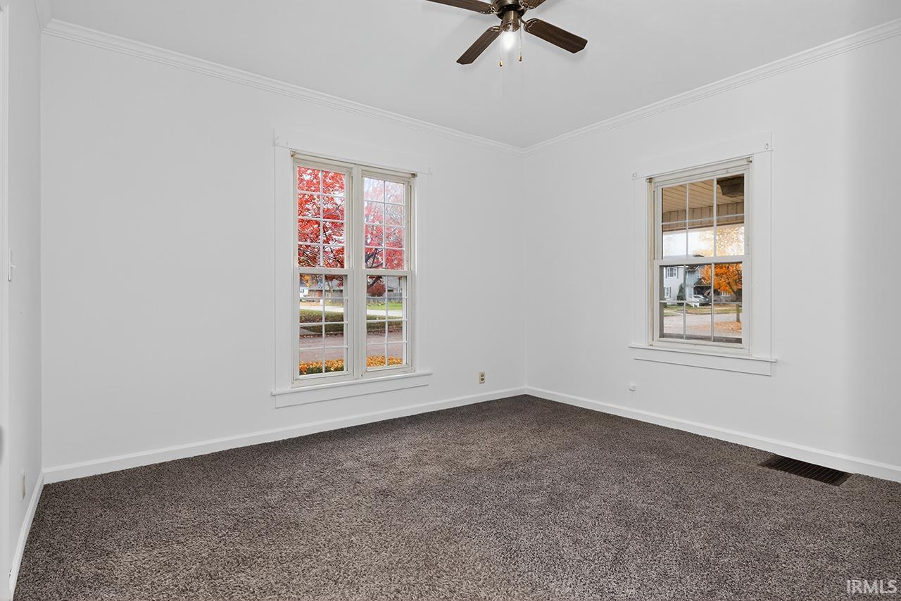 Photo 11 of 143 Kenyon Avenue