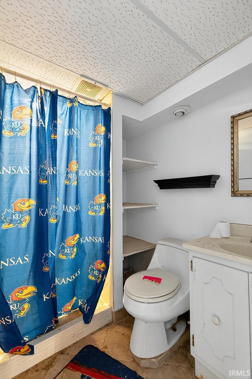 Photo 17 of 143 Kenyon Avenue