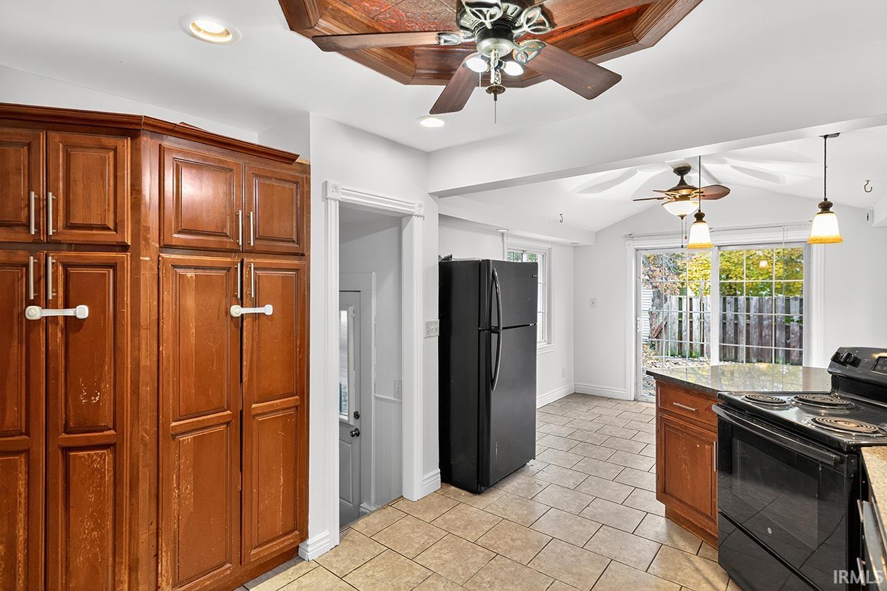 Photo 5 of 143 Kenyon Avenue