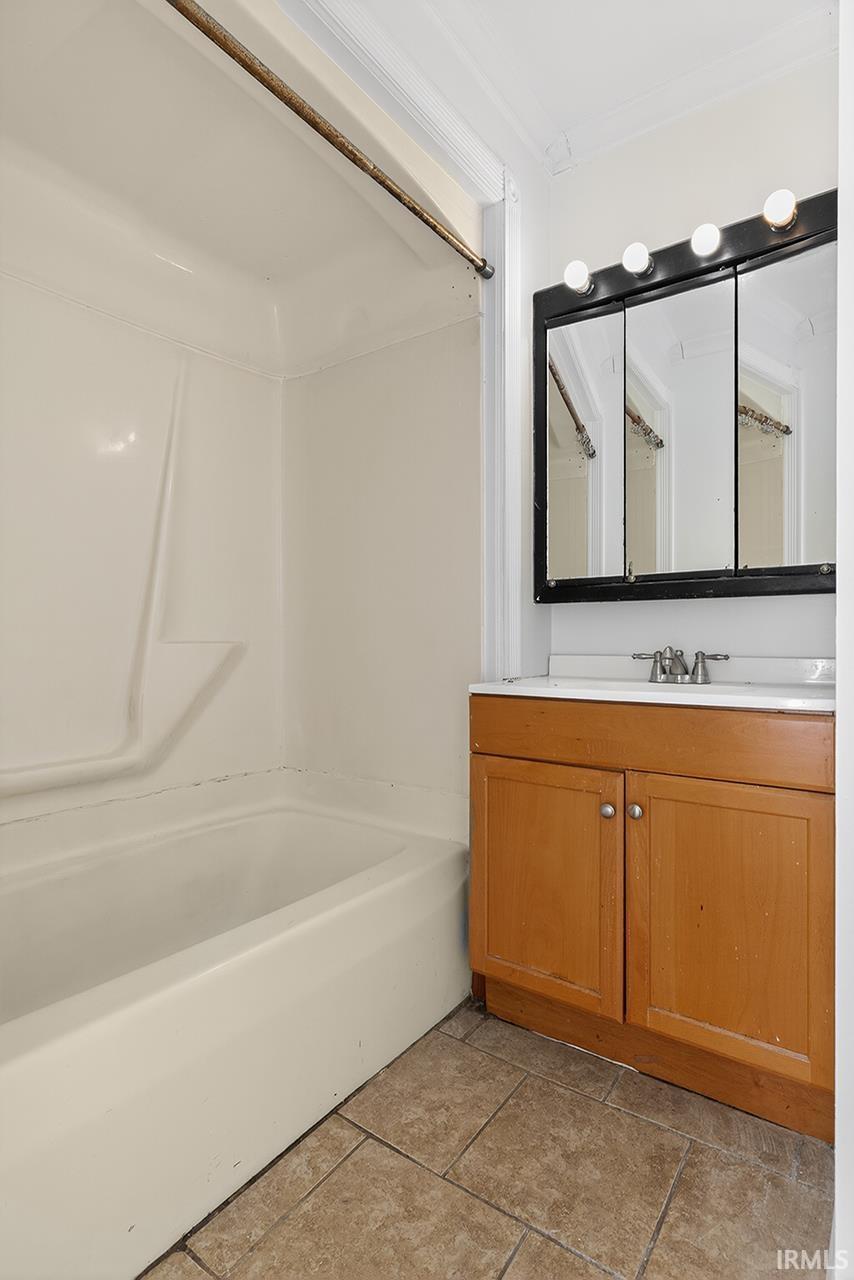 Photo 7 of 143 Kenyon Avenue