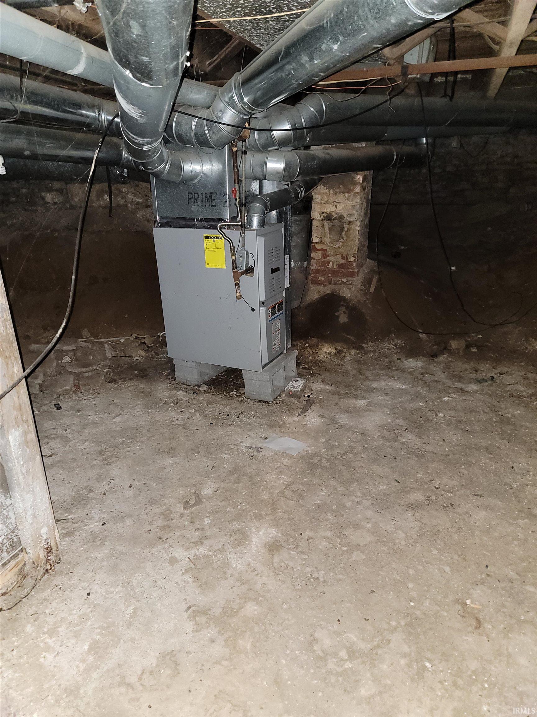 Utilities with heating unit