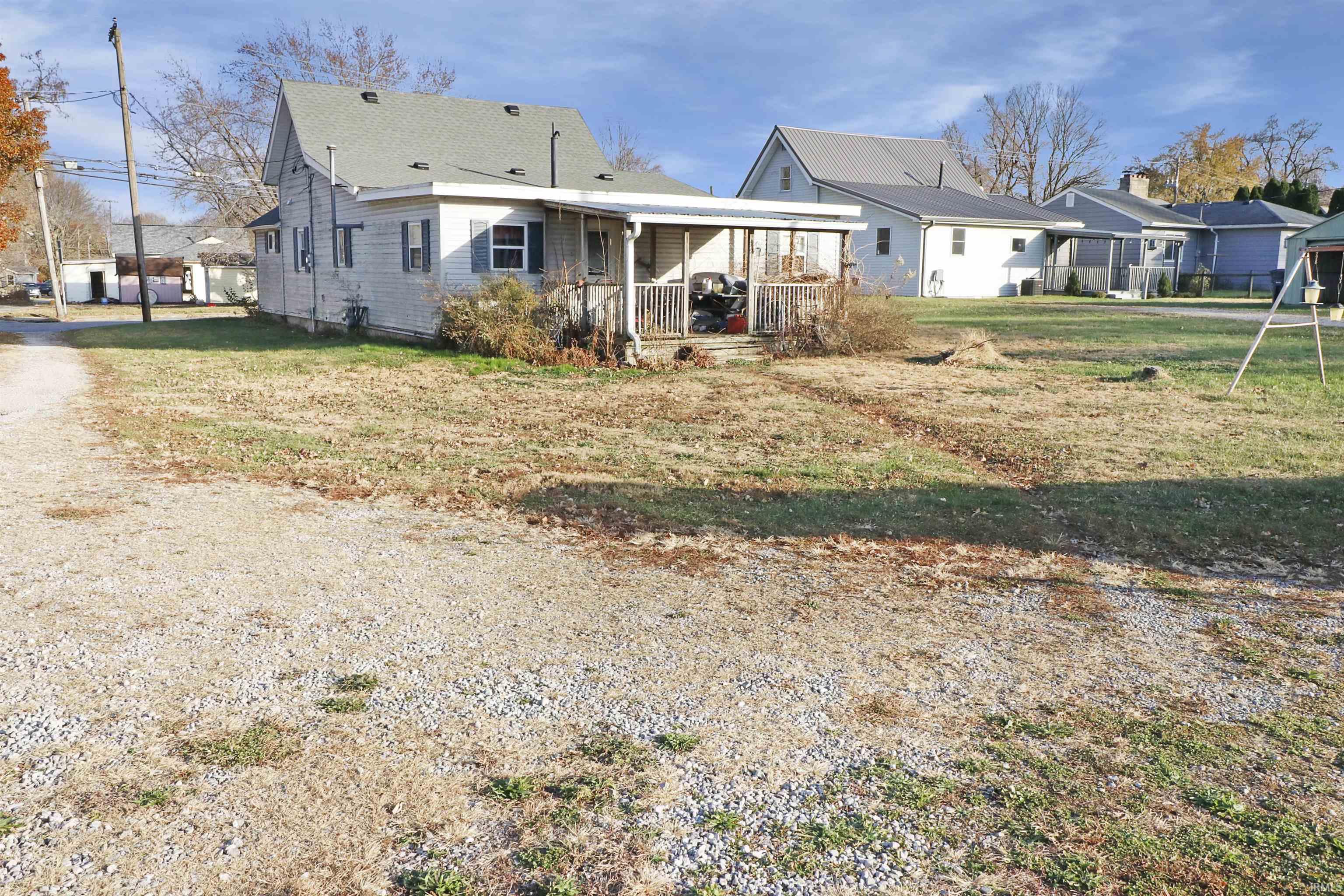 Homes for sale in Frankfort, IN | 756 Delphi Ave, Frankfort, IN 46041 | MLS# 202546509