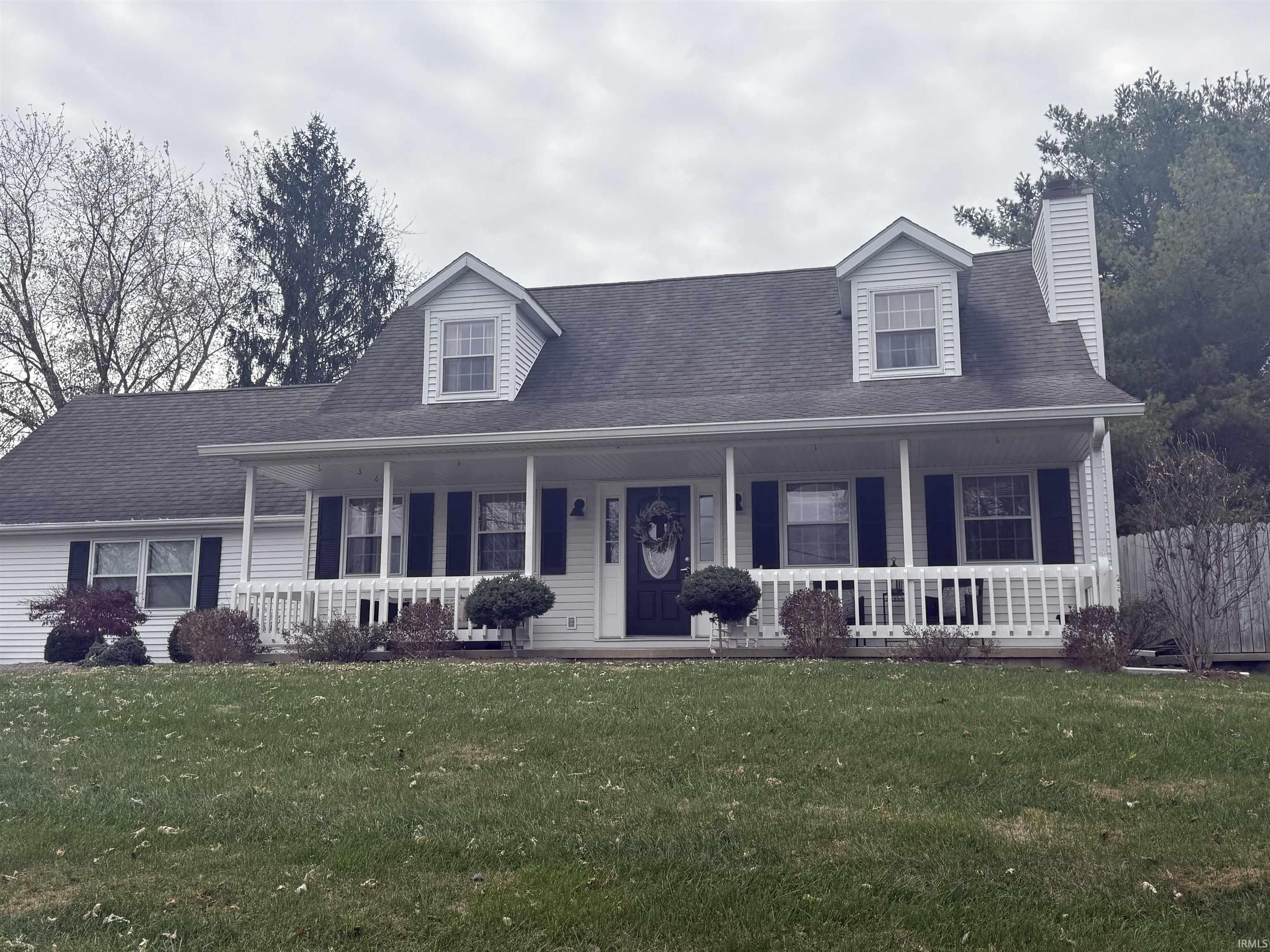 Homes for sale in Bloomington, IN | 500 W Estate Dr, Bloomington, IN 47403 | MLS# 202546533