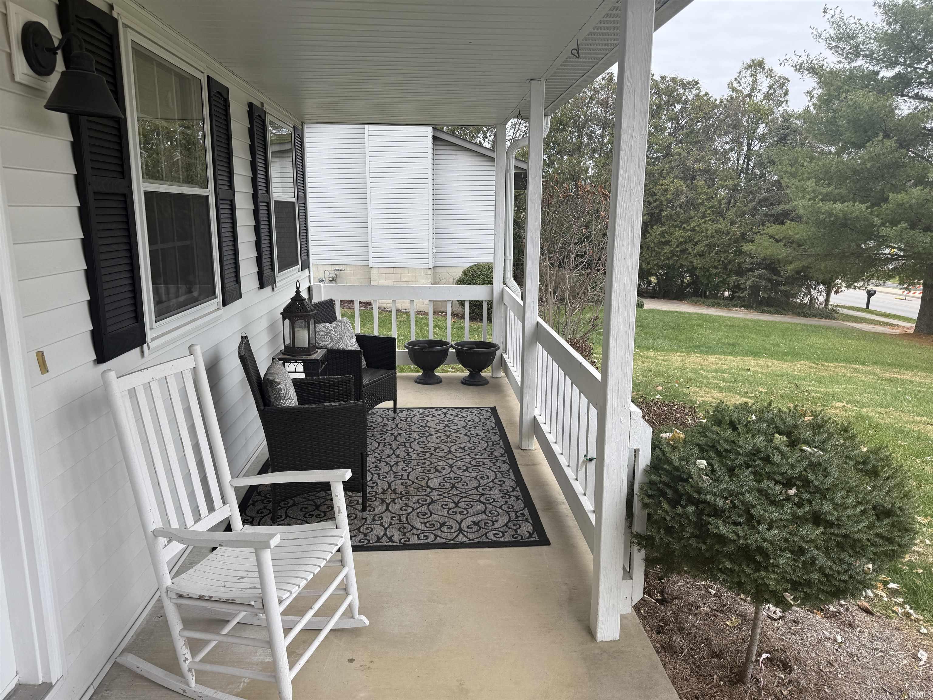 Homes for sale in Bloomington, IN | 500 W Estate Dr, Bloomington, IN 47403 | MLS# 202546533