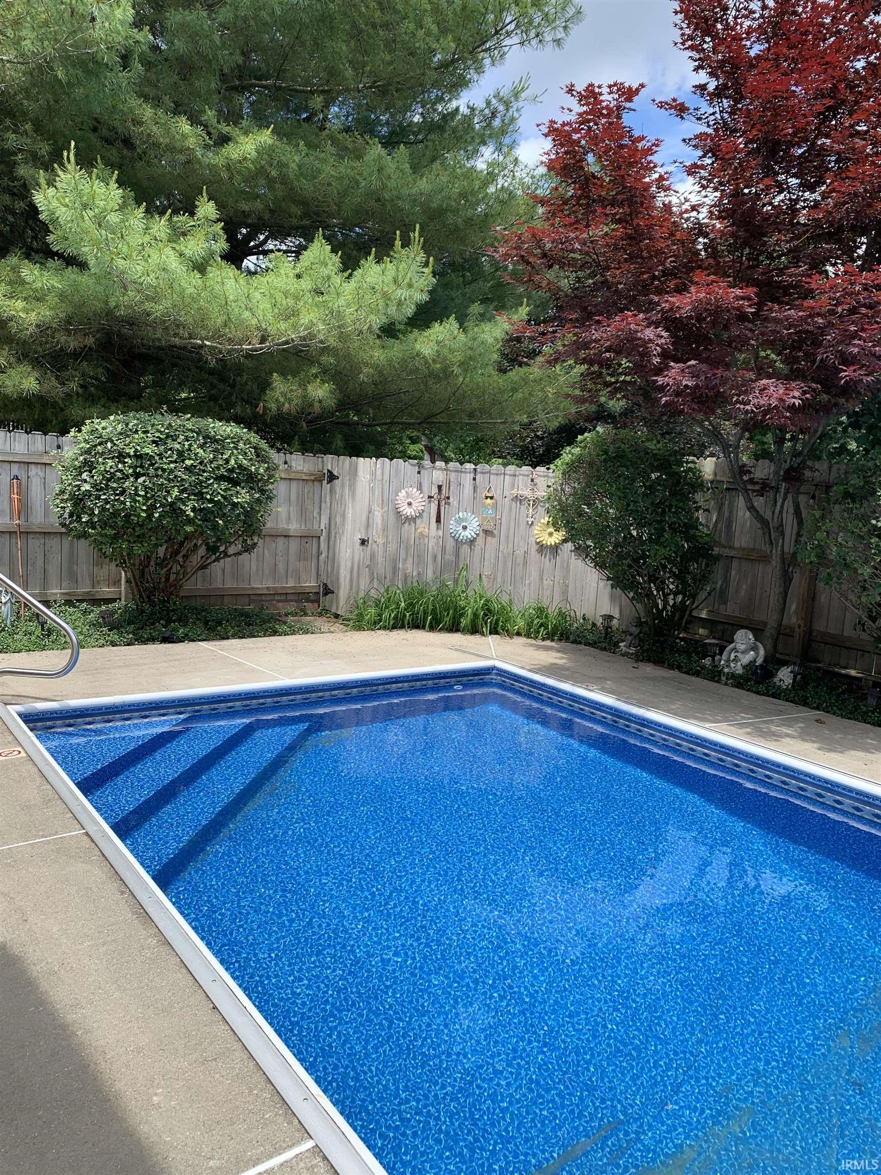 Homes for sale in Bloomington, IN | 500 W Estate Dr, Bloomington, IN 47403 | MLS# 202546533