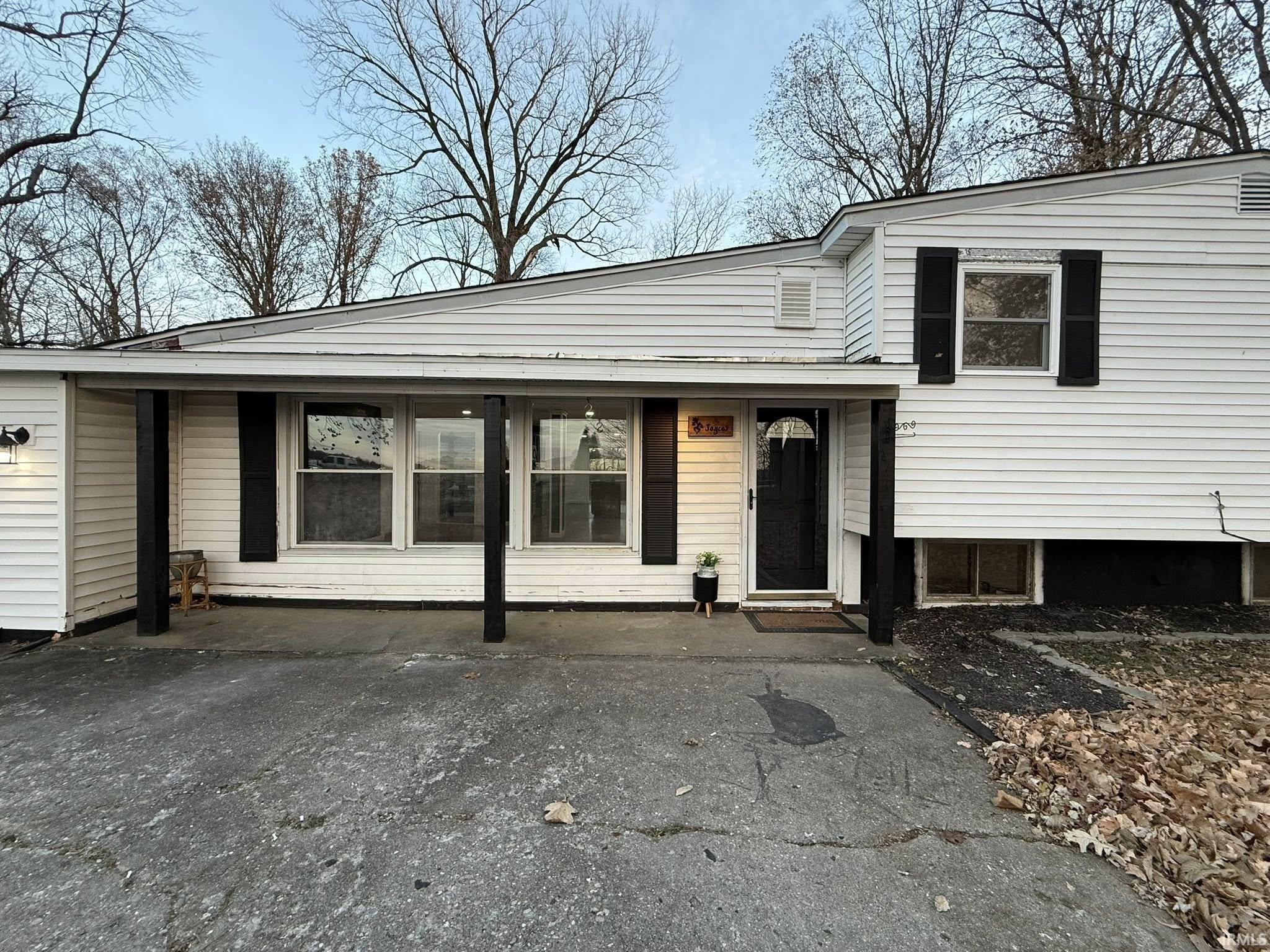 Homes for sale in Vincennes, IN | 3448 N Sr 67, Vincennes, IN 47591 | MLS# 202546543