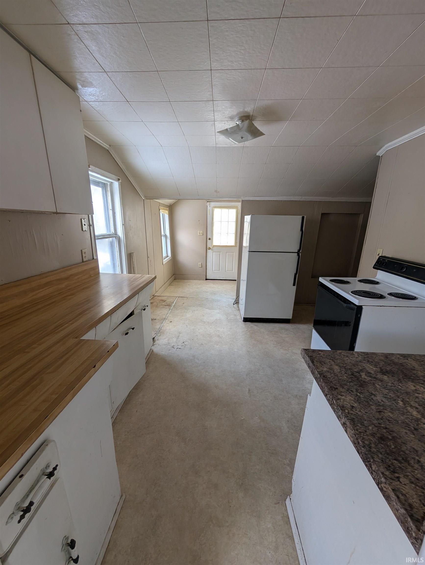 Homes for sale in Elkhart, IN | 1308 Eden St, Elkhart, IN 46516 | MLS# 202546574