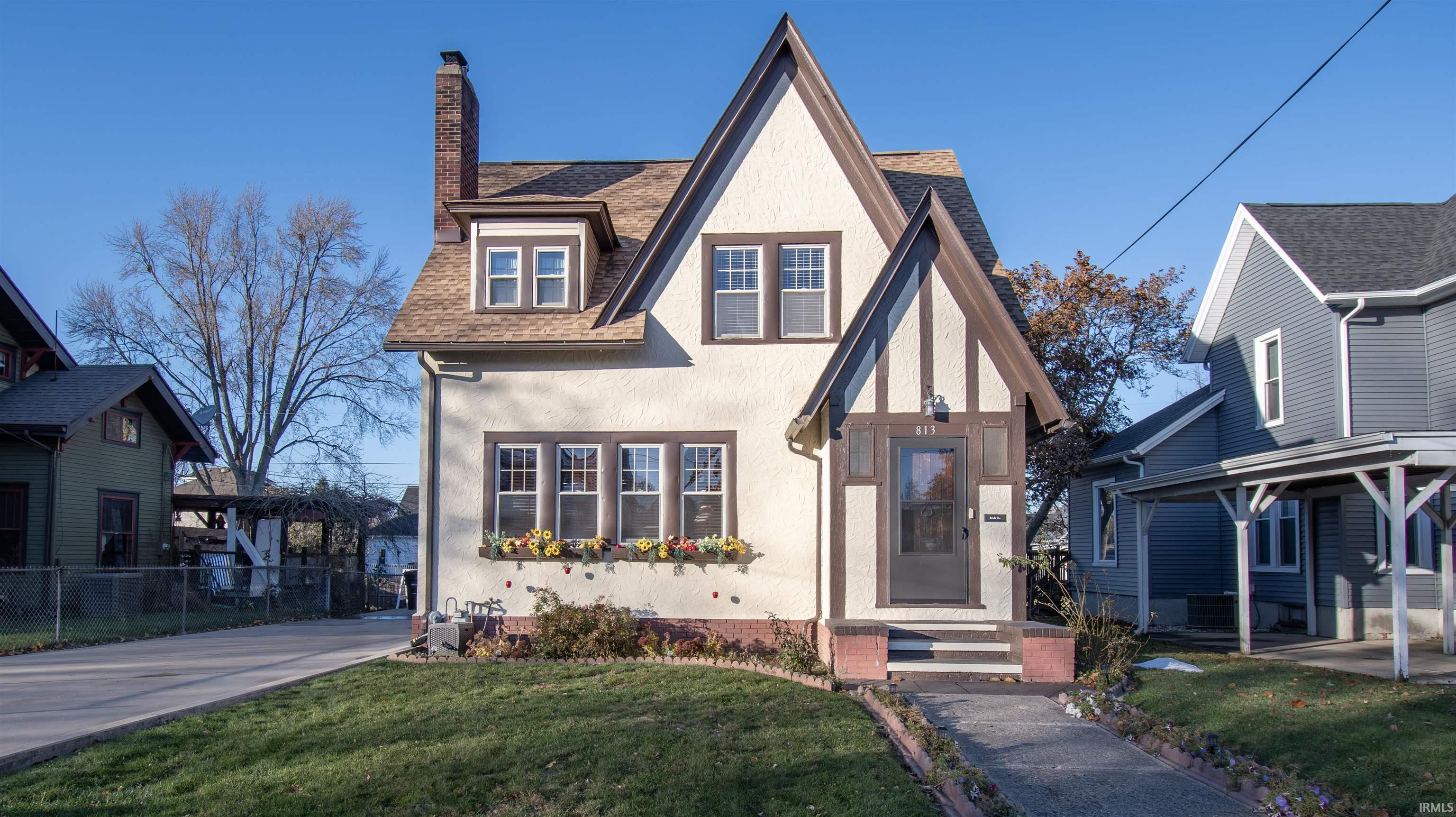 Homes for sale in Kendallville, IN | 813 E Mitchell St, Kendallville, IN 46755 | MLS# 202546577