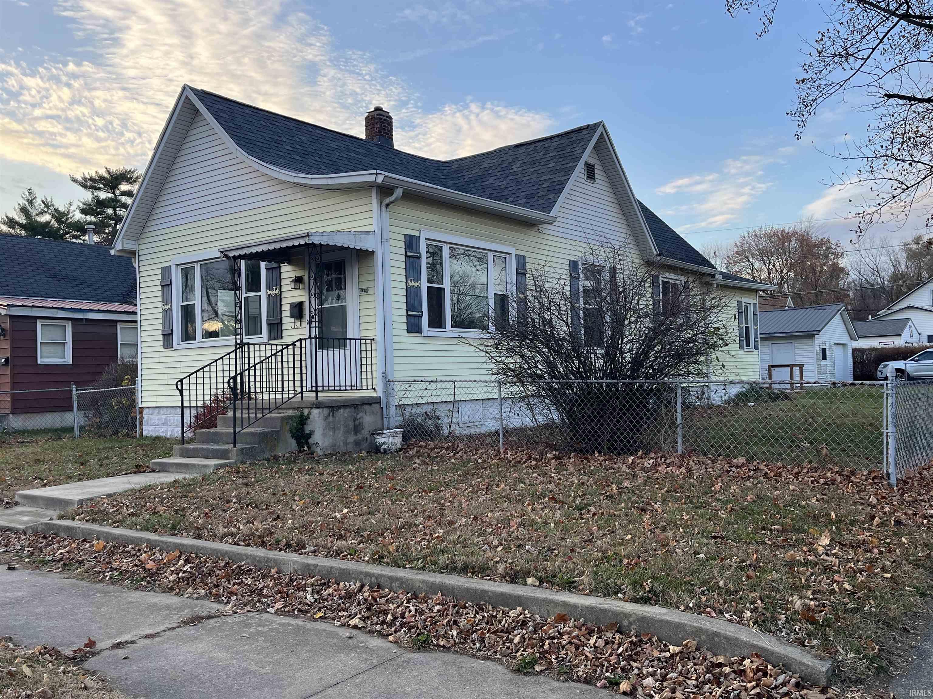 Homes for sale in Peru, IN | 550 E Main St, Peru, IN 46970 | MLS# 202546586