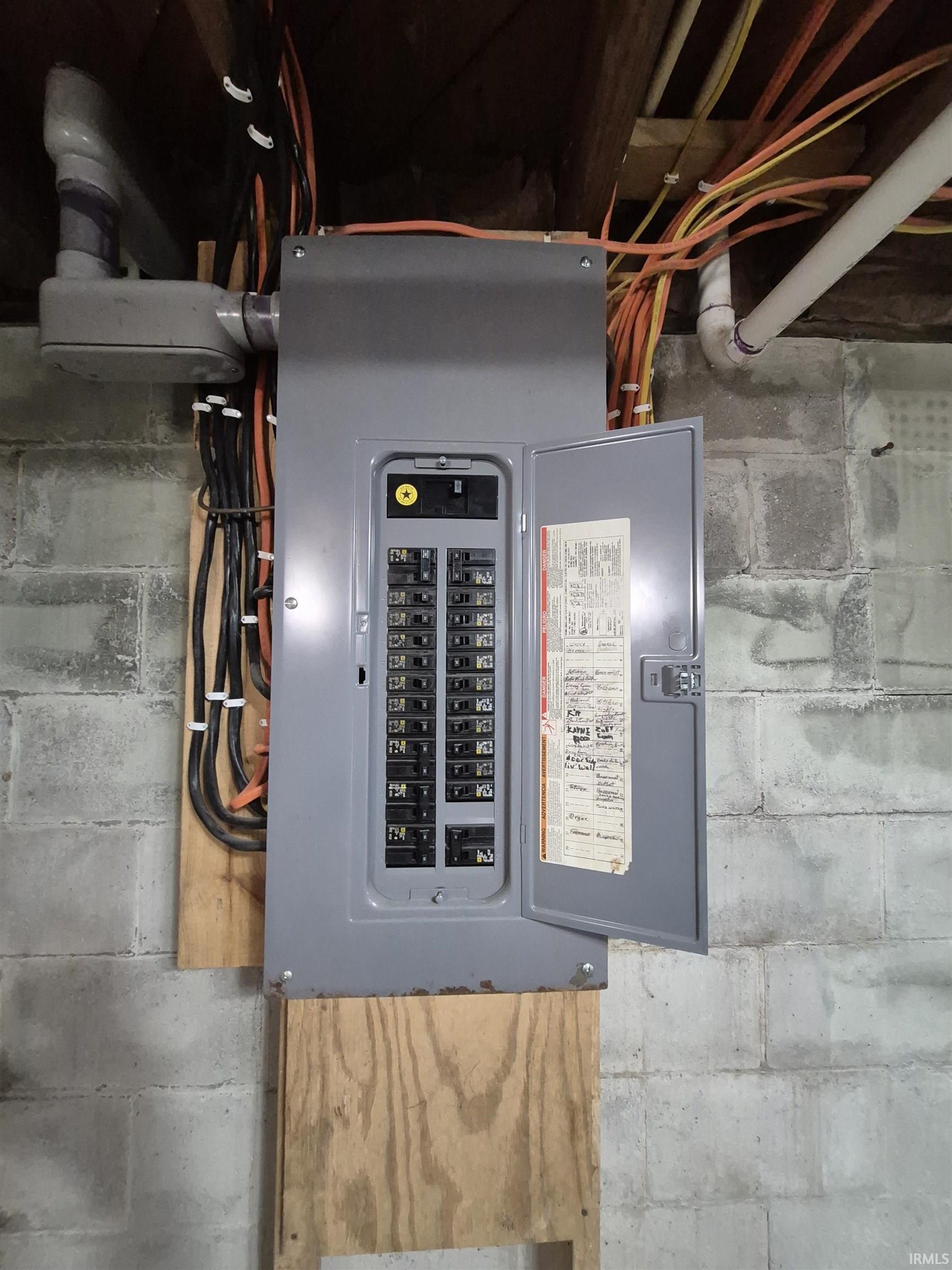 Homes for sale in South Bend, IN | 136 E Victoria St, South Bend, IN 46614 | MLS# 202546624