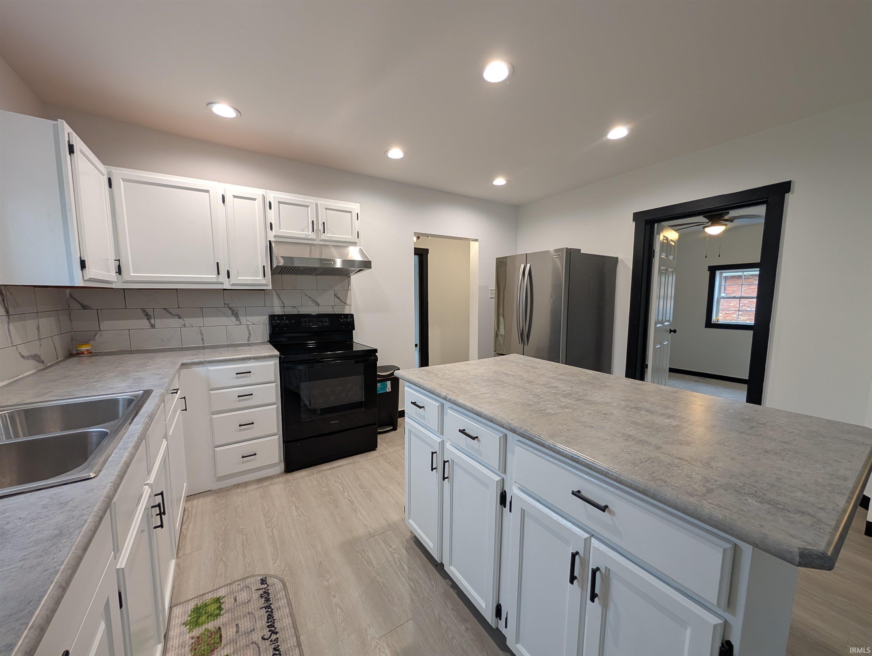 Homes for sale in Bicknell, IN | 7625 N St Rd 159, Bicknell, IN 47512 | MLS# 202546670