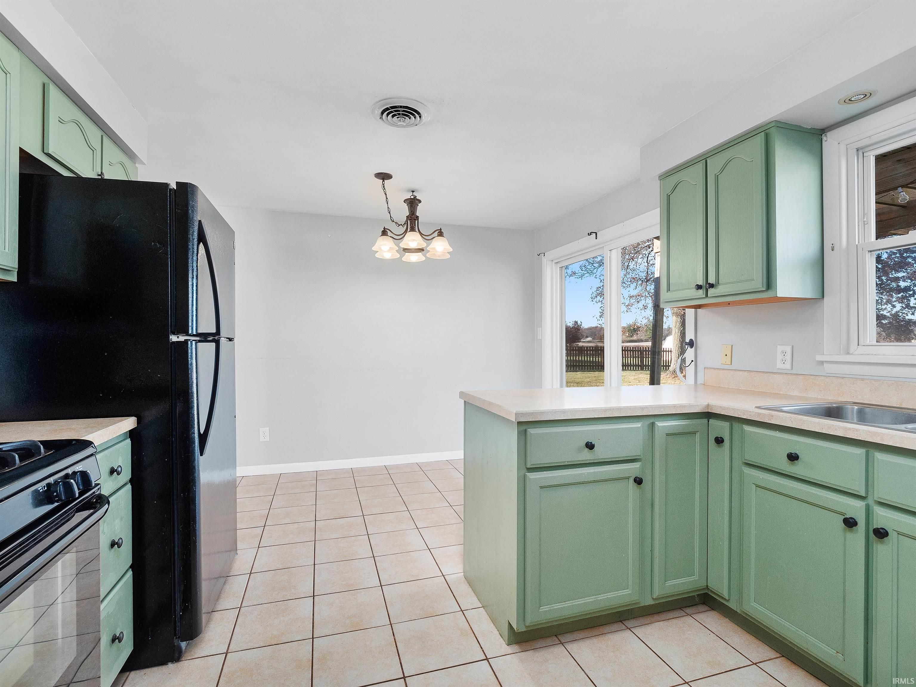 Homes for sale in Leo, IN | 8025 Hosler Rd, Leo, IN 46765 | MLS# 202546679