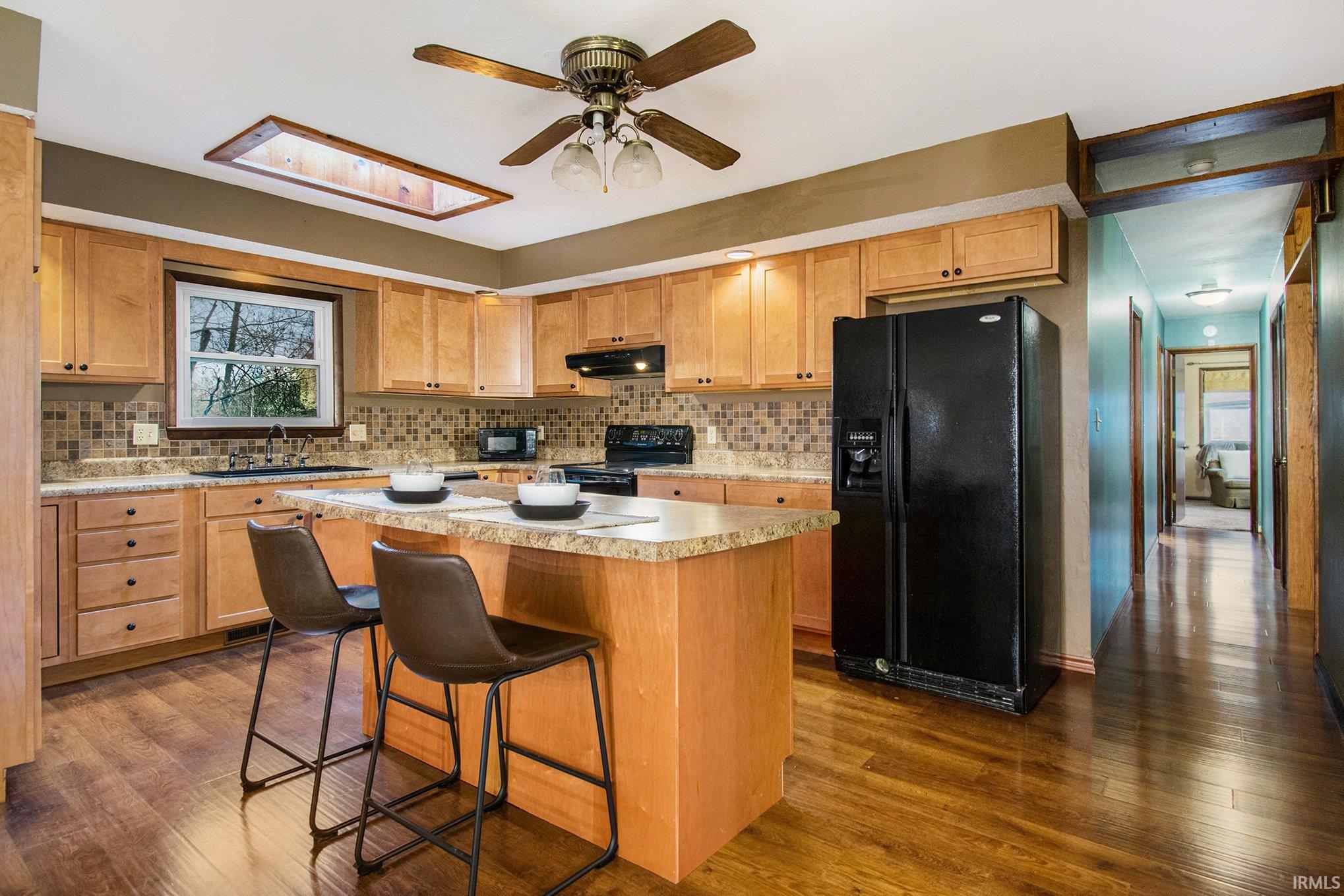 Homes for sale in Warsaw, IN | 1707 S Briarwood Dr, Warsaw, IN 46580 | MLS# 202546688