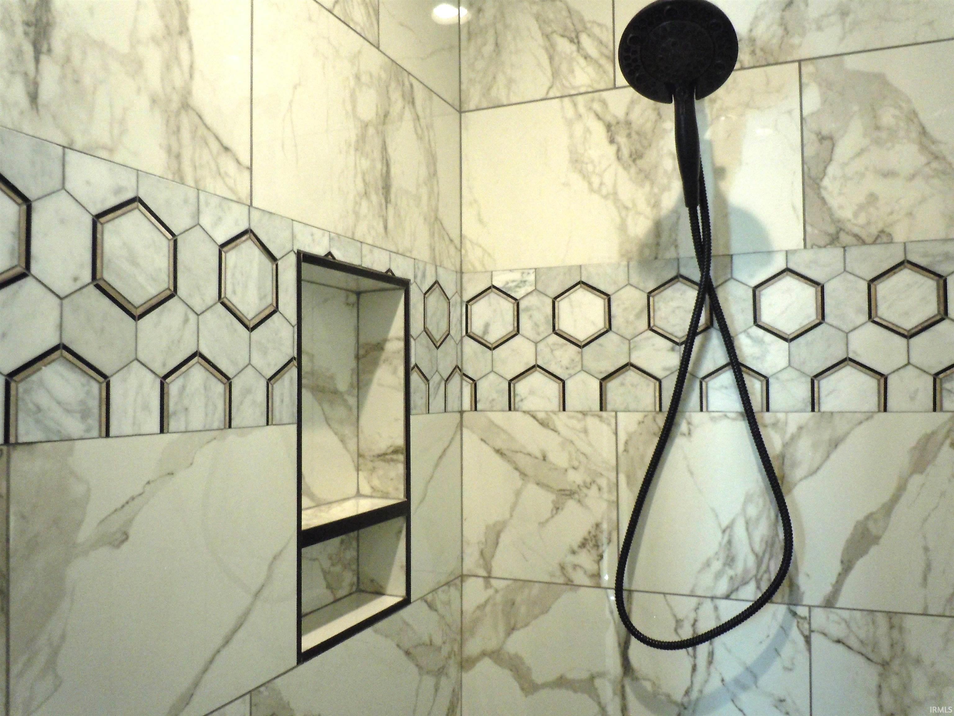 Photo 18 of 636 Sandringham Pass