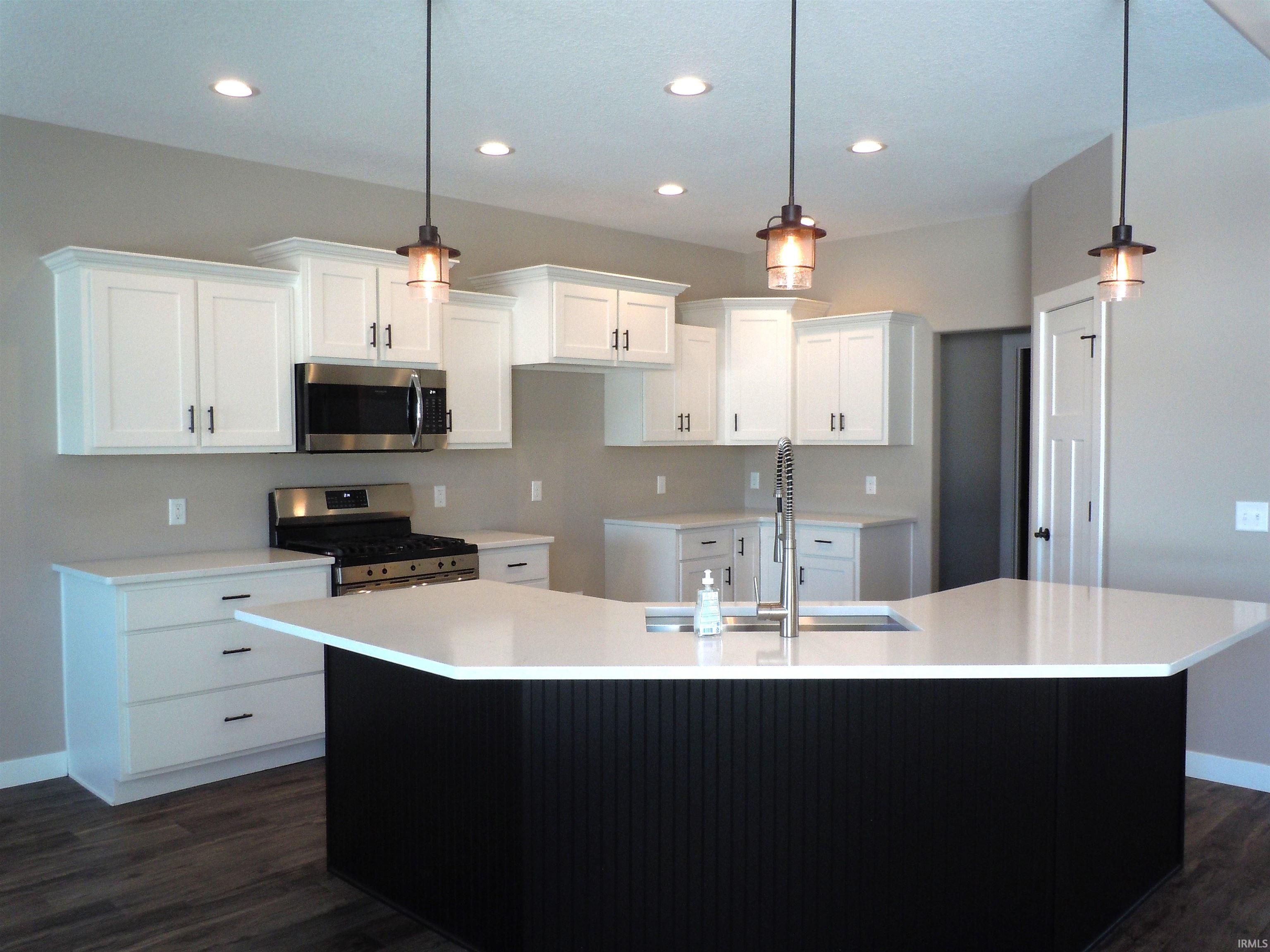 Photo 4 of 636 Sandringham Pass