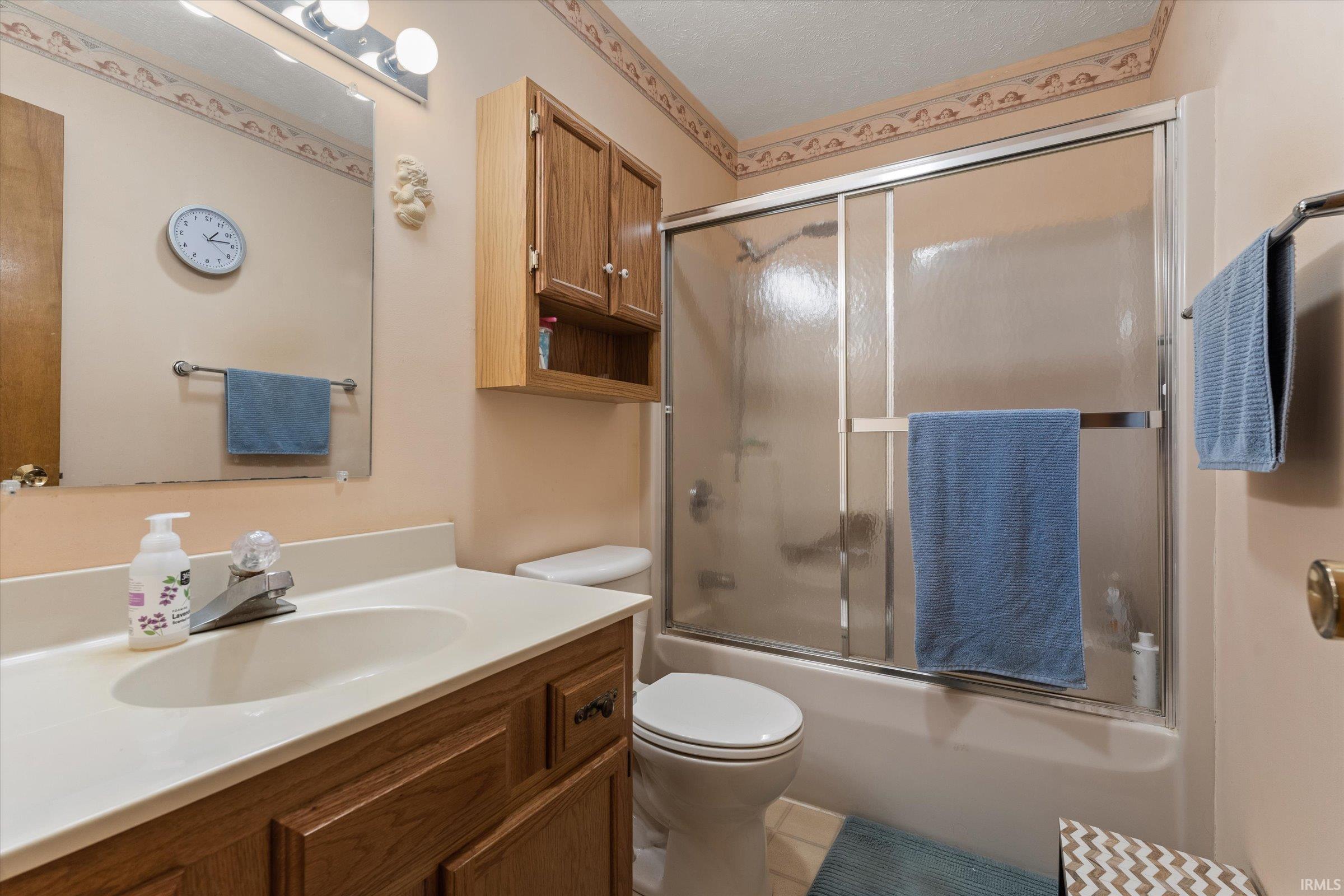 Homes for sale in Osceola, IN | 54921 Luan Dr, Osceola, IN 46561 | MLS# 202546695