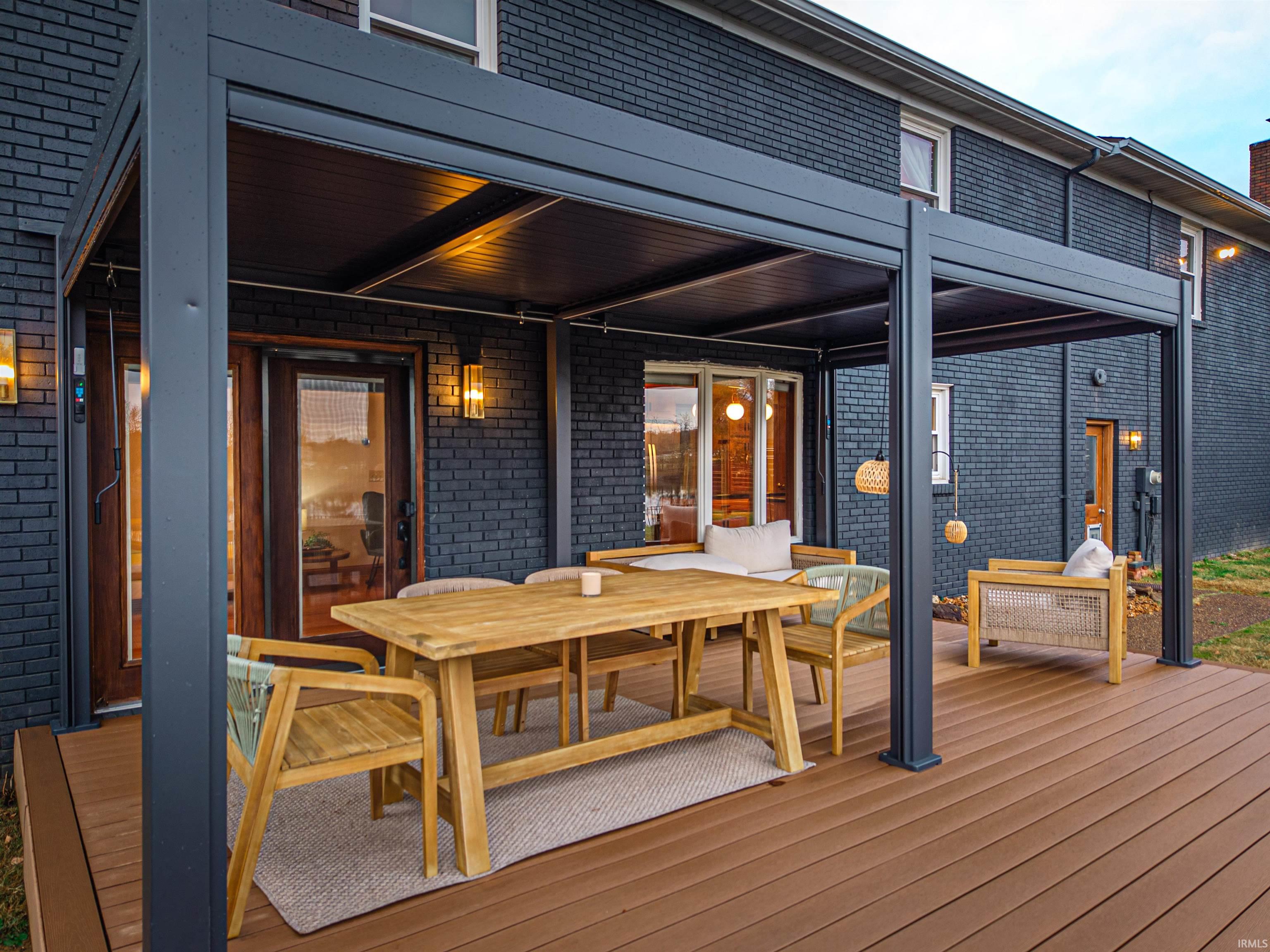 Homes for sale in Evansville, IN | 1014 Kingswood Dr, Evansville, IN 47715 | MLS# 202546716