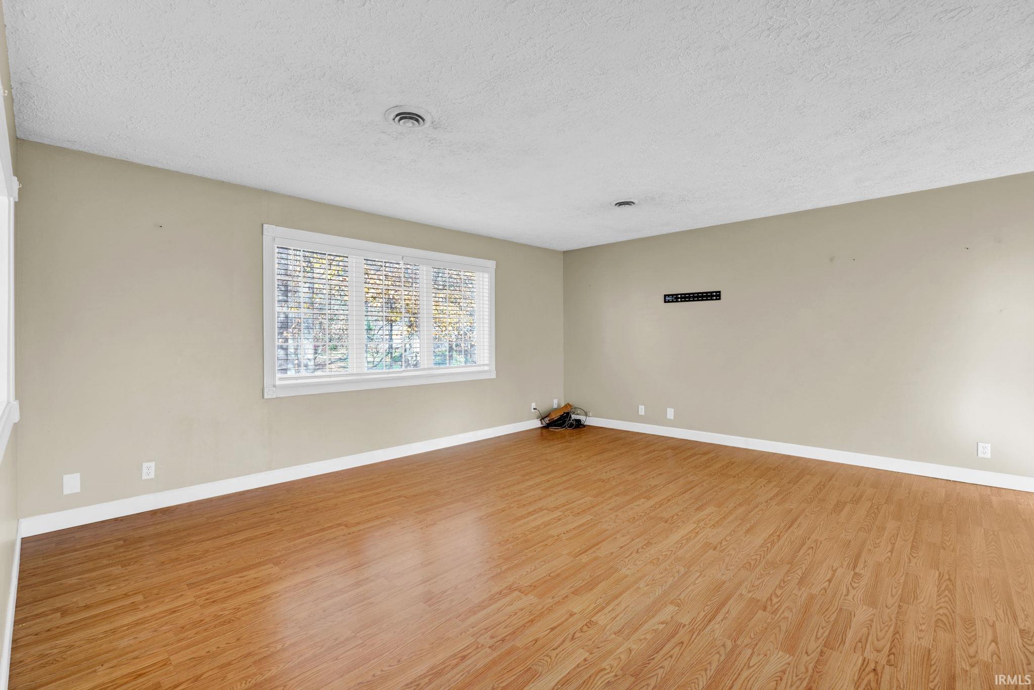 Homes for sale in Mitchell, IN | 46 Woodlawn Dr, Mitchell, IN 47446 | MLS# 202546755