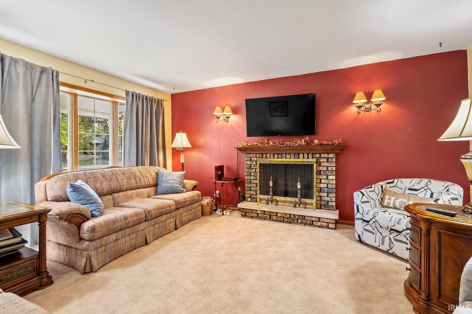 Homes for sale in De Motte, IN | 602 Forsythia St Se Comn, De Motte, IN 46310 | MLS# 202546761