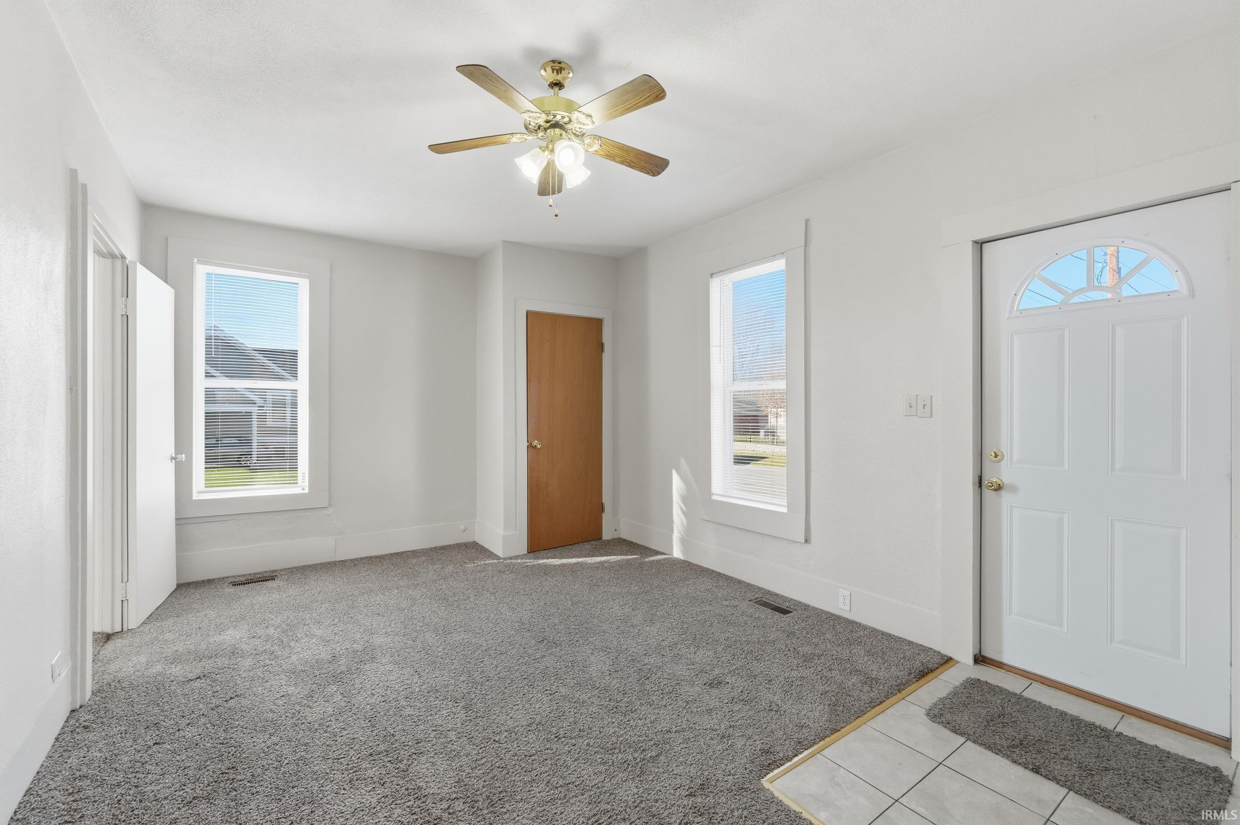 Homes for sale in Warsaw, IN | 513 W Porter St, Warsaw, IN 46580 | MLS# 202546767