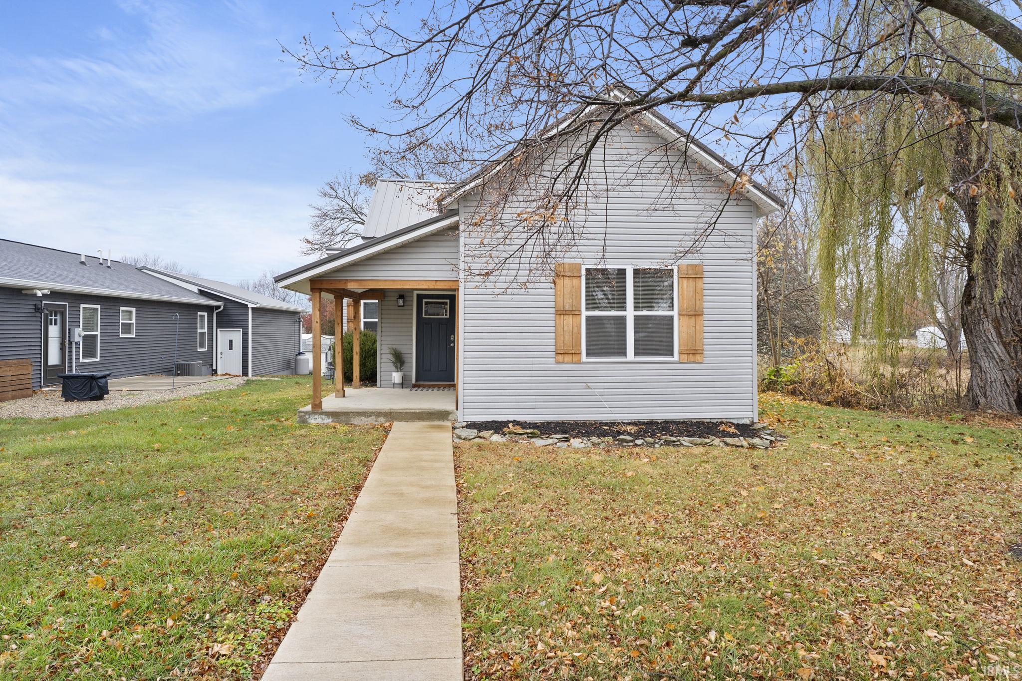 Homes for sale in Warren, IN | 907 N Main St, Warren, IN 46792 | MLS# 202546817