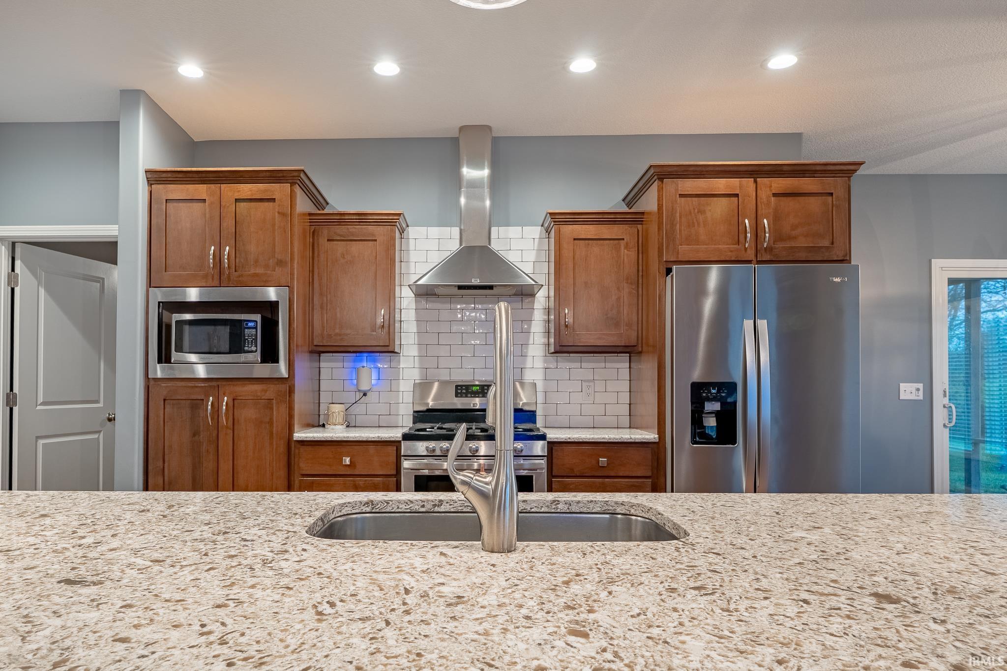 Photo 4 of 15315 Harrison Lake Cove