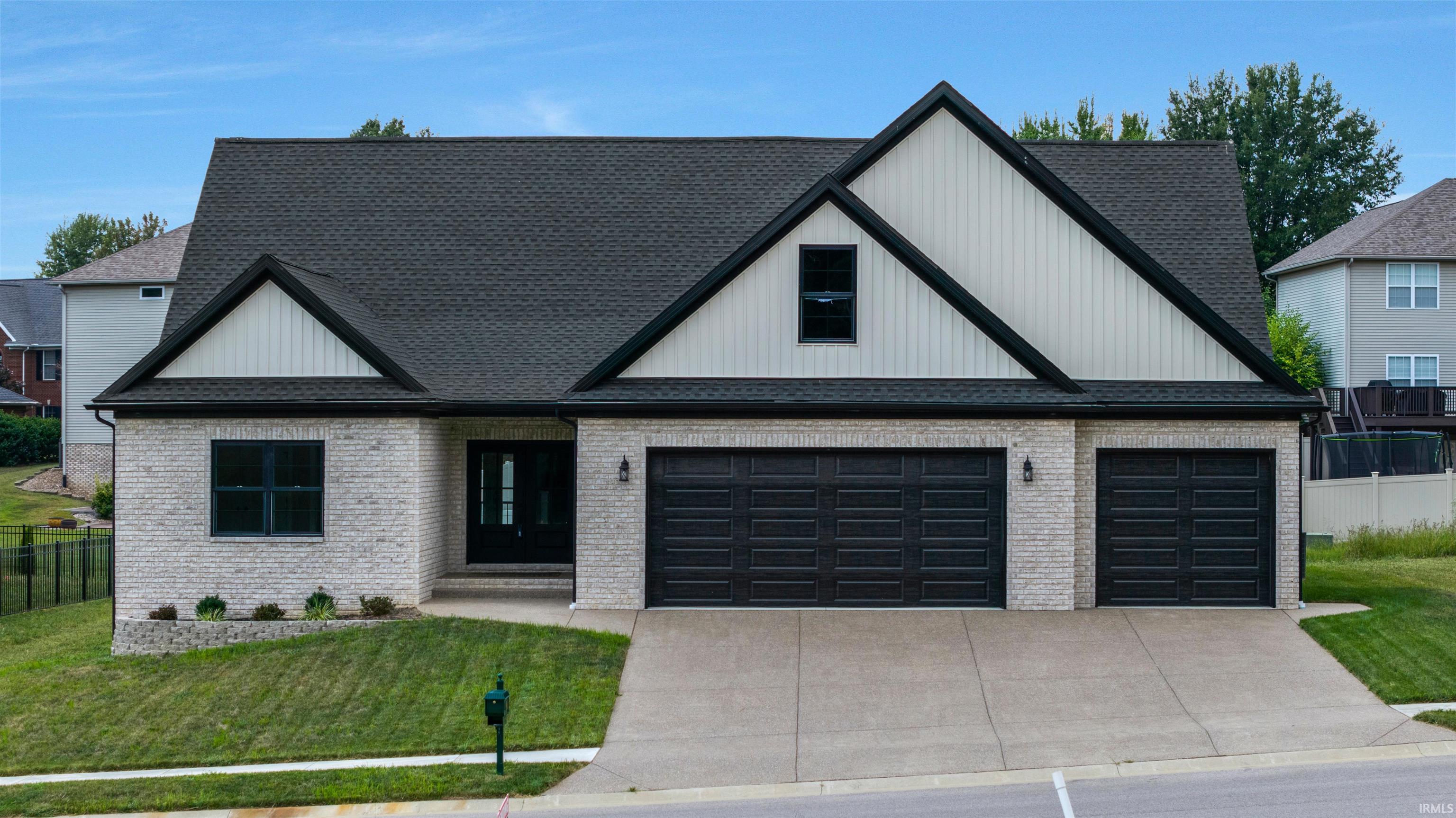 Homes for sale in Evansville, IN | 19014 Amherst Ln, Evansville, IN 47725 | MLS# 202546836