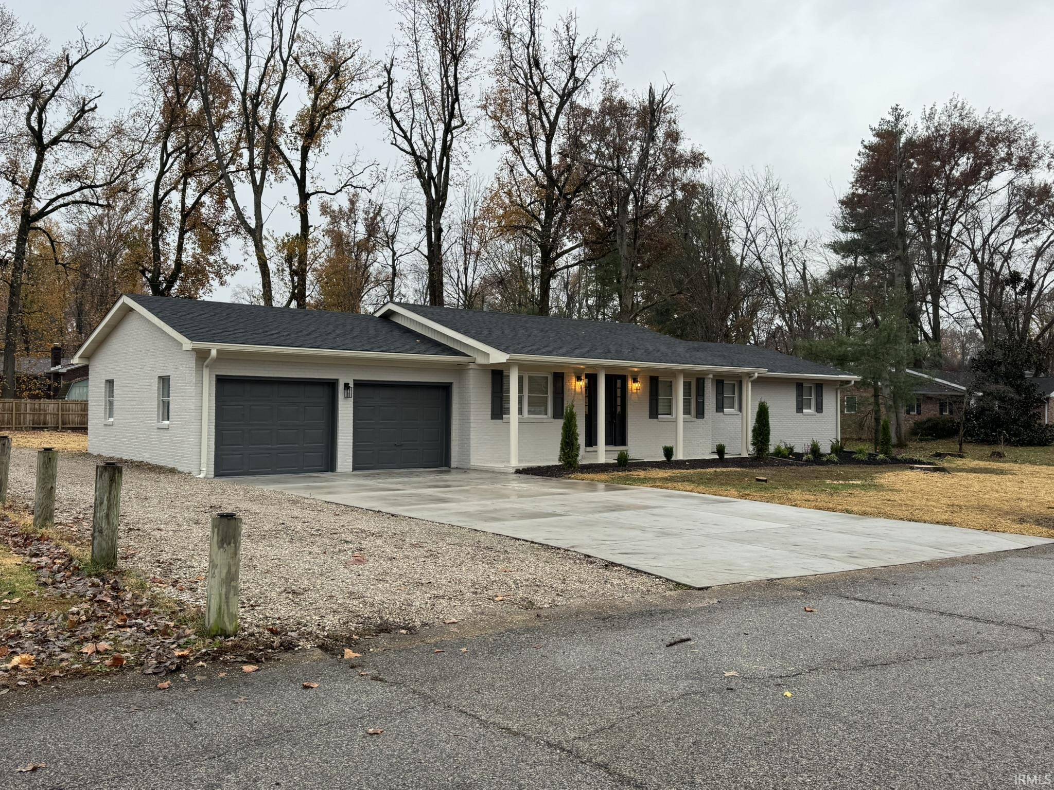 Homes for sale in Newburgh, IN | 7633 Sherra Ln, Newburgh, IN 47630 | MLS# 202546838