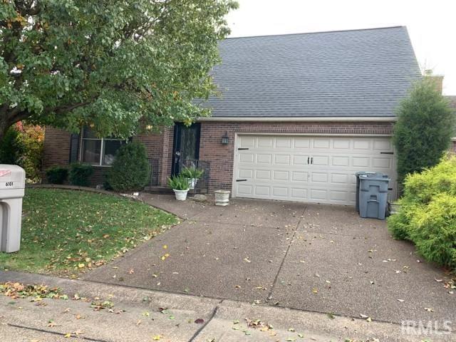 Homes for sale in Evansville, IN | 6101 E Walnut St, Evansville, IN 47715 | MLS# 202546856