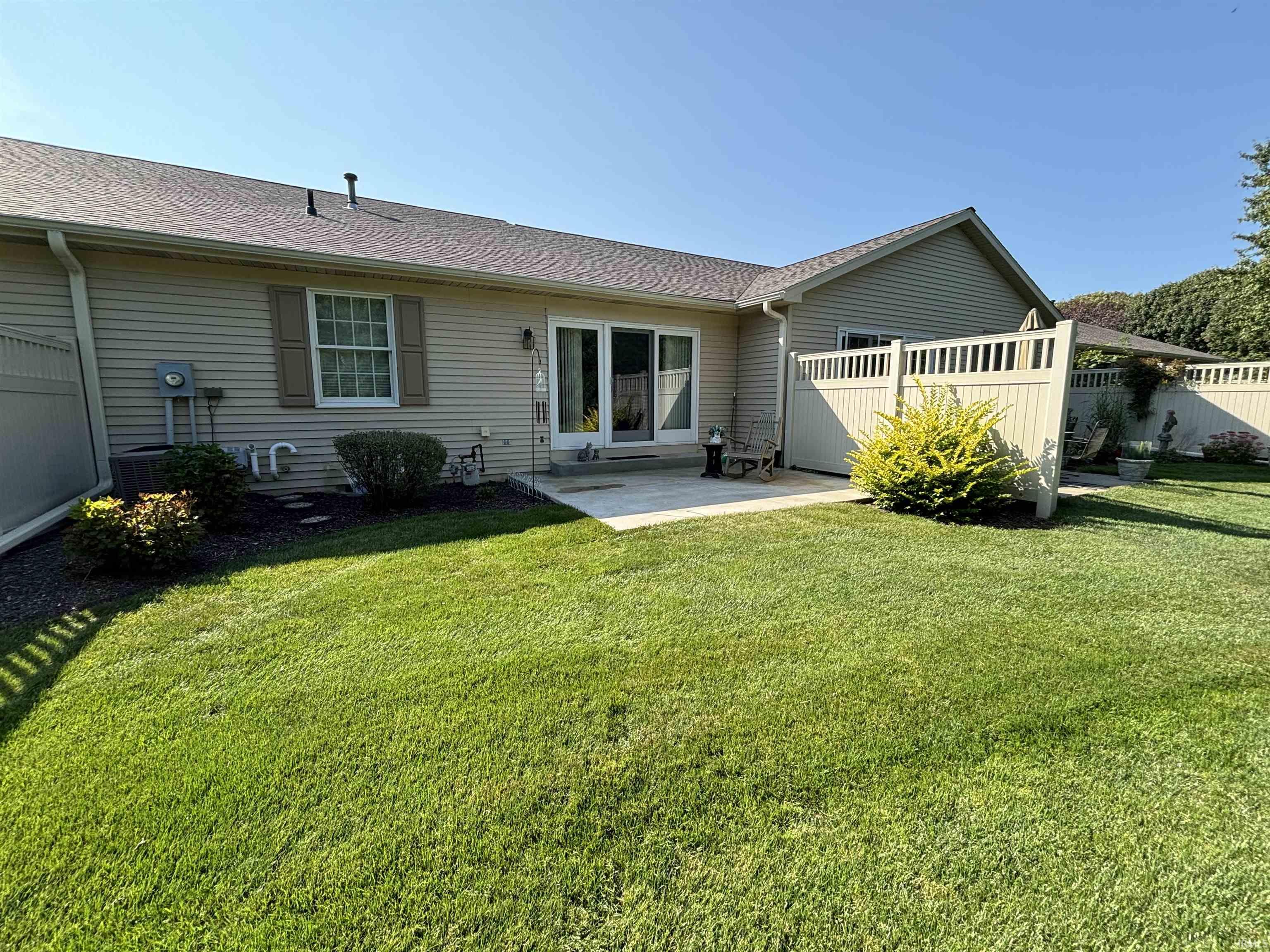 Homes for sale in Goshen, IN | 1470 Hampton Cir, Goshen, IN 46526 | MLS# 202546857