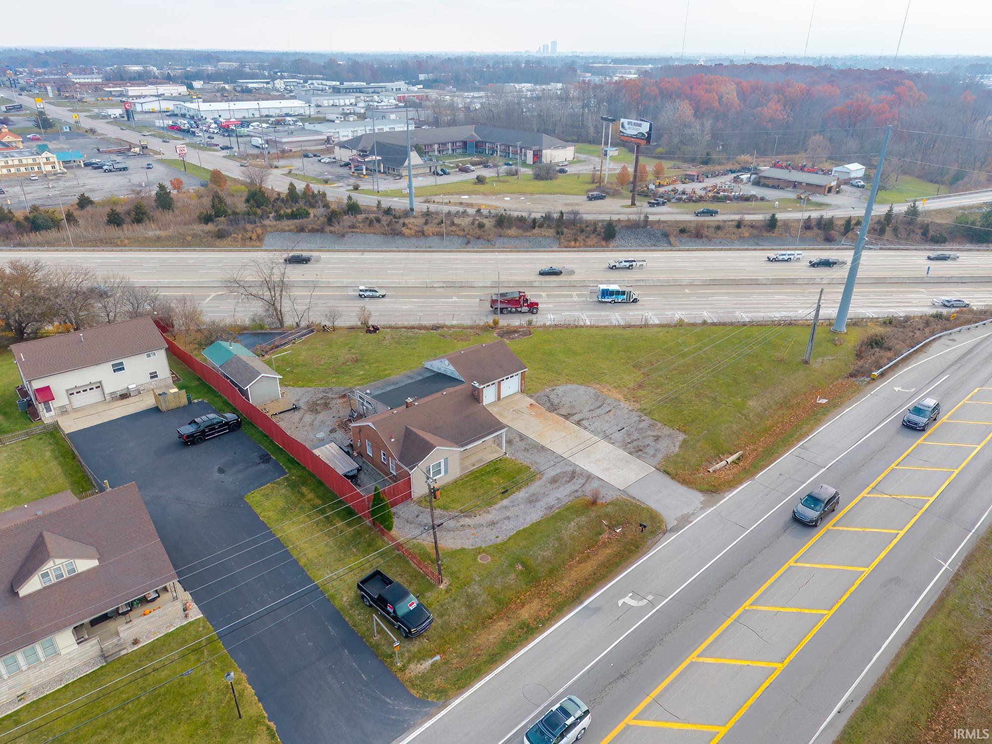 Homes for sale in Fort Wayne, IN | 4422 Hillegas Rd, Fort Wayne, IN 46818 | MLS# 202546872