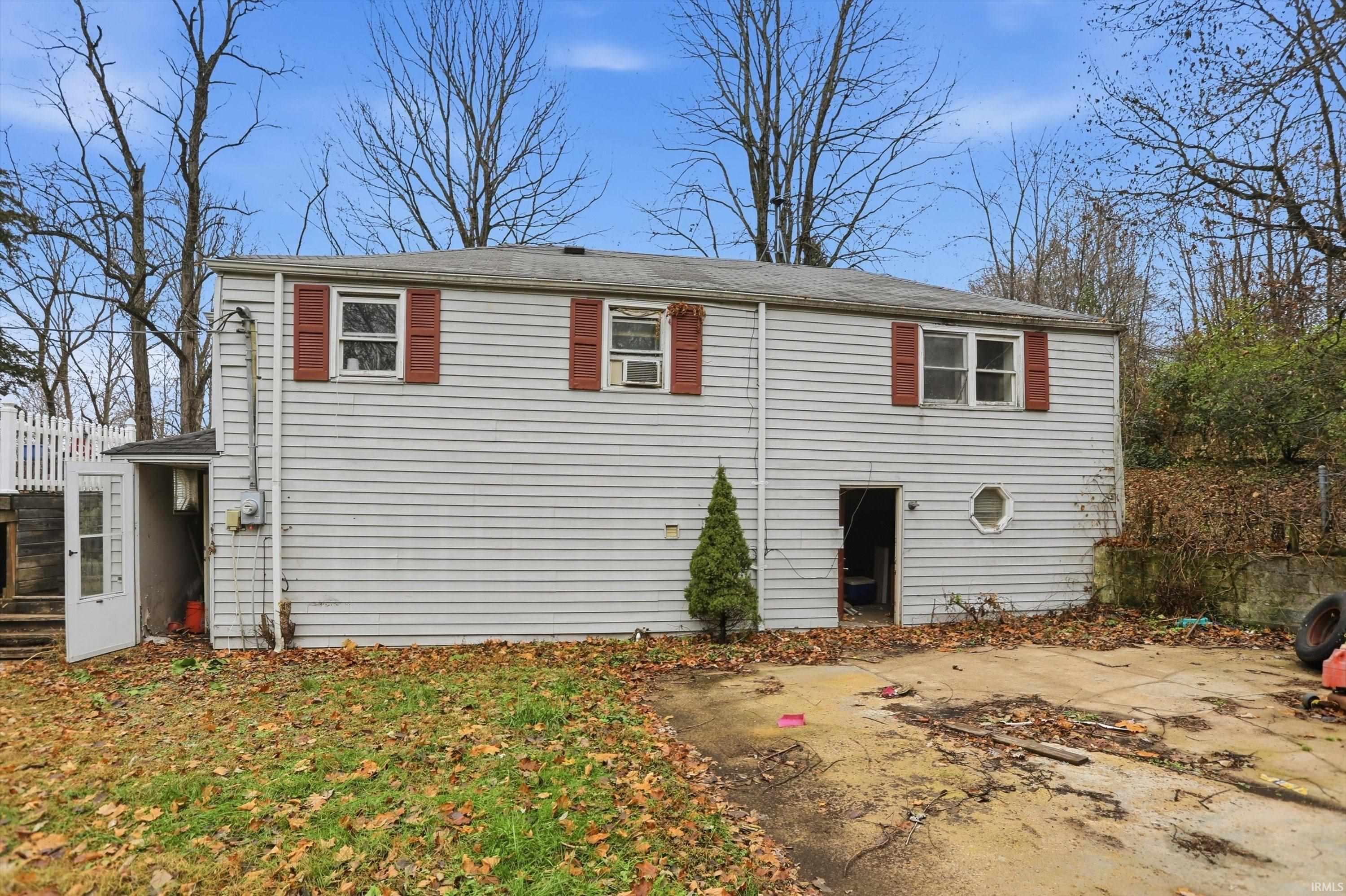 Homes for sale in Knightstown, IN | 8833 S Oak St, Knightstown, IN 46148 | MLS# 202546914