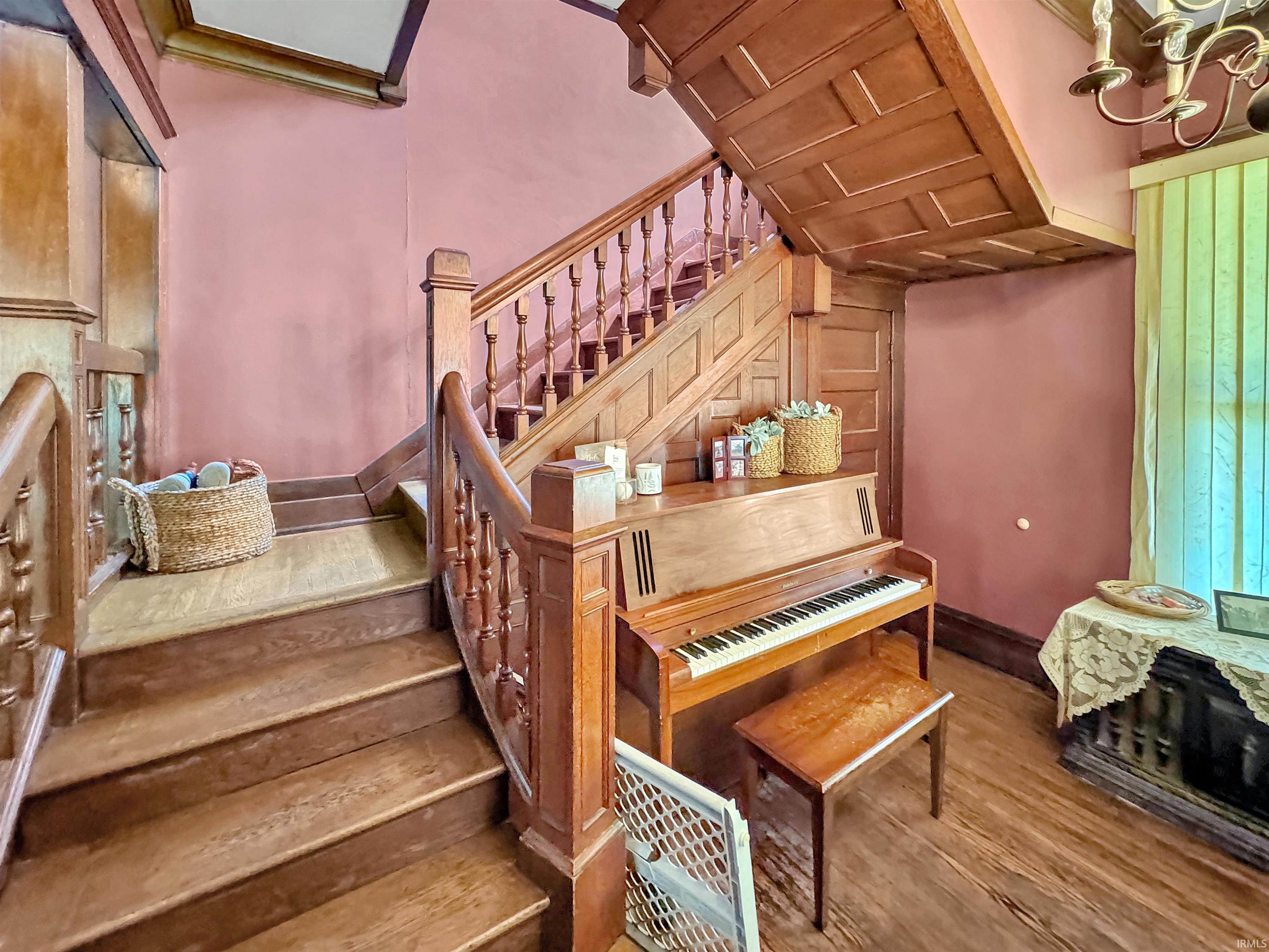 Homes for sale in Brazil, IN | 903 N Meridian St, Brazil, IN 47834 | MLS# 202546937