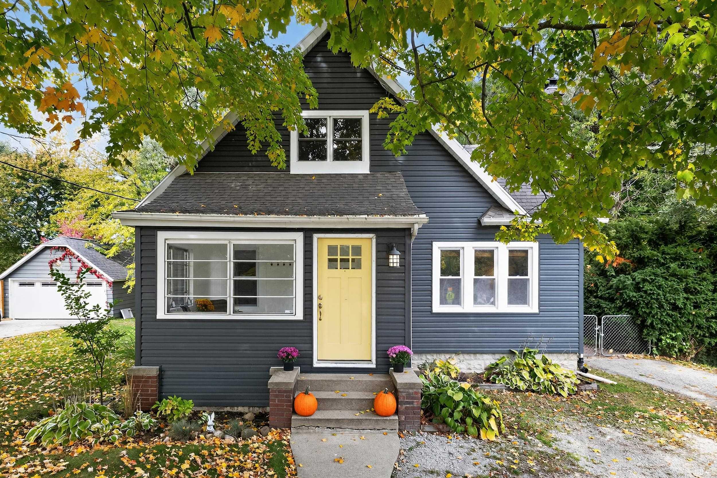 Homes for sale in La Porte, IN | 321 W Johnson Rd, La Porte, IN 46350 | MLS# 202546958