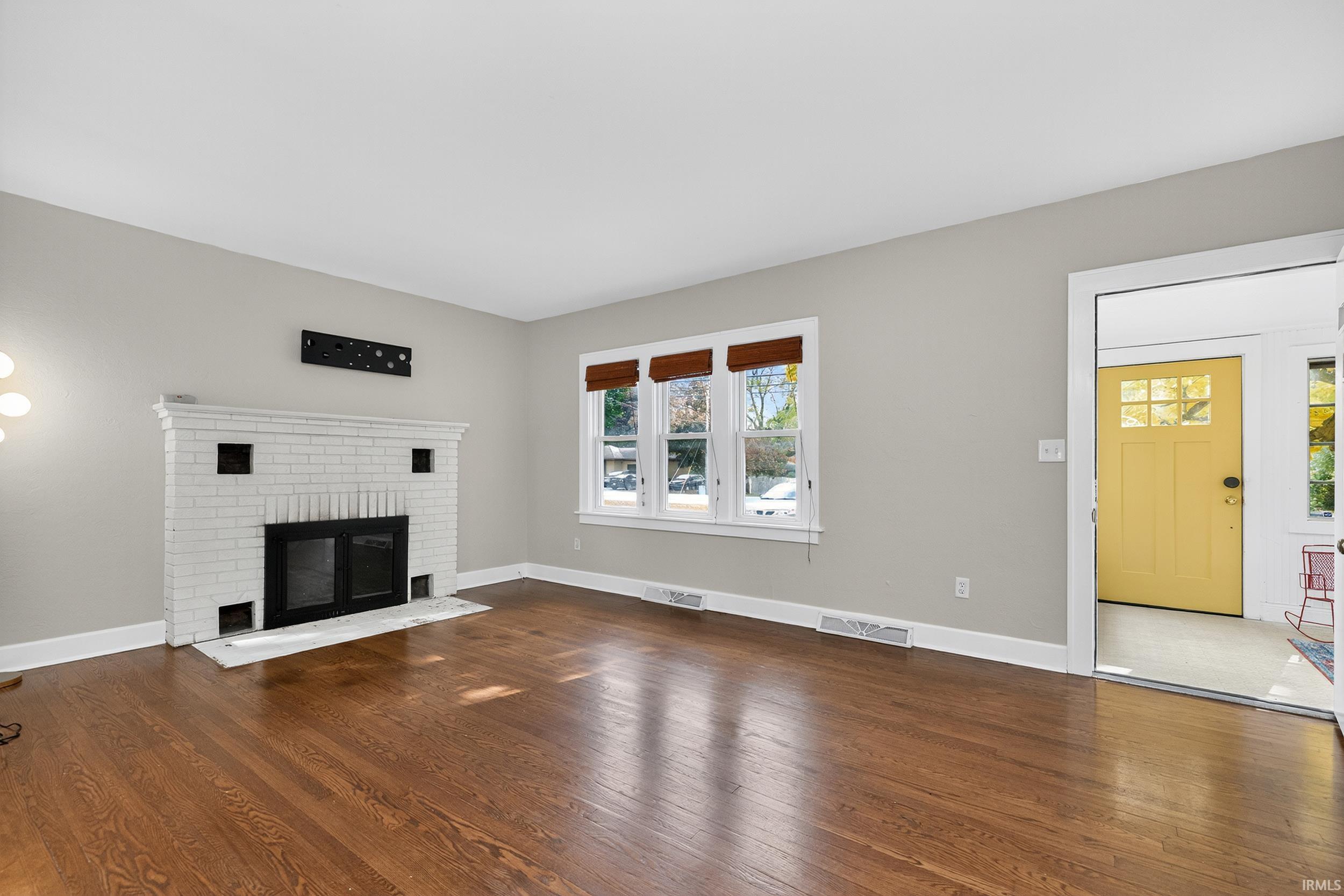 Homes for sale in La Porte, IN | 321 W Johnson Rd, La Porte, IN 46350 | MLS# 202546958