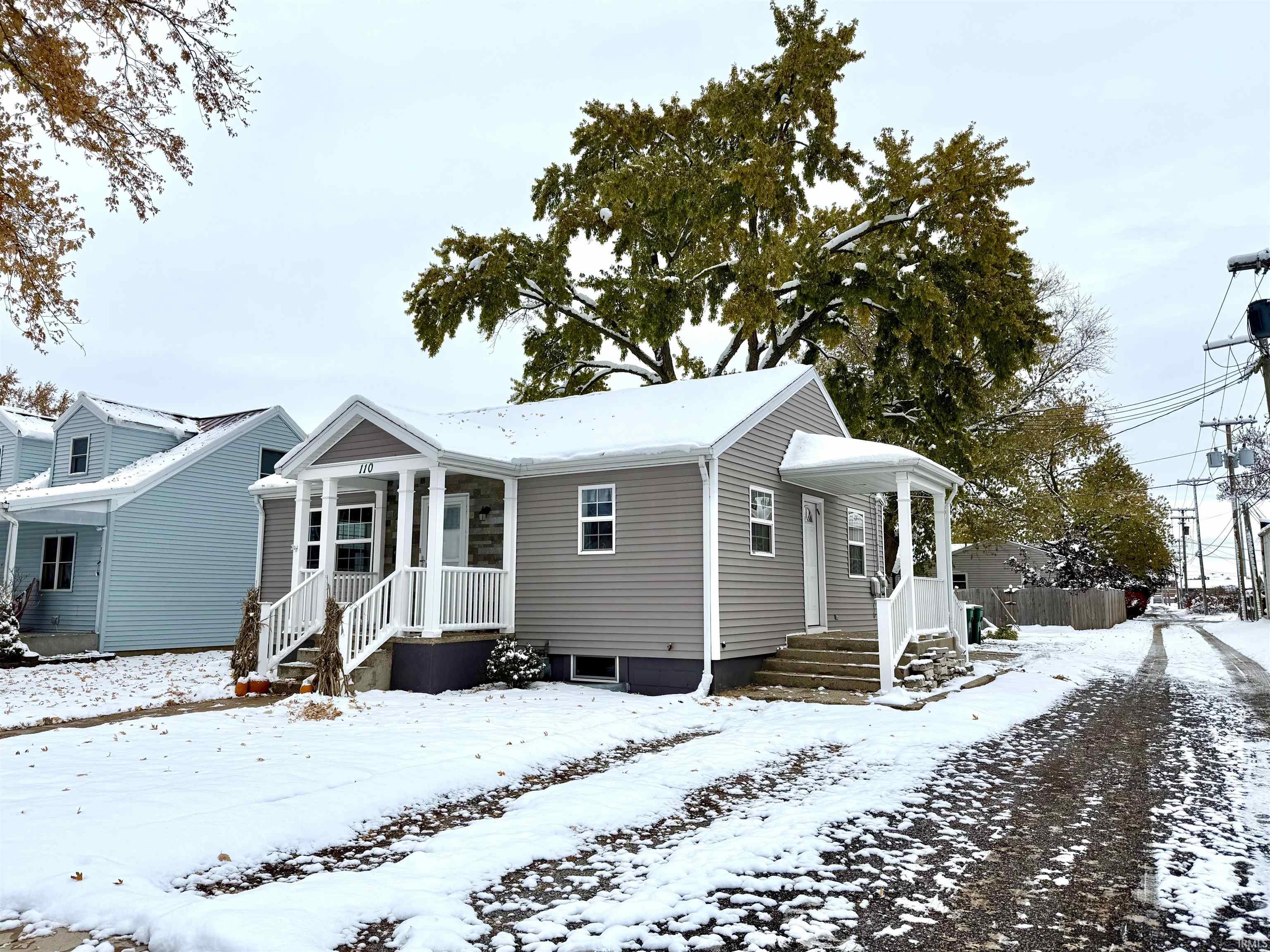 Homes for sale in Mishawaka, IN | 110 N Elder St, Mishawaka, IN 46544 | MLS# 202547011