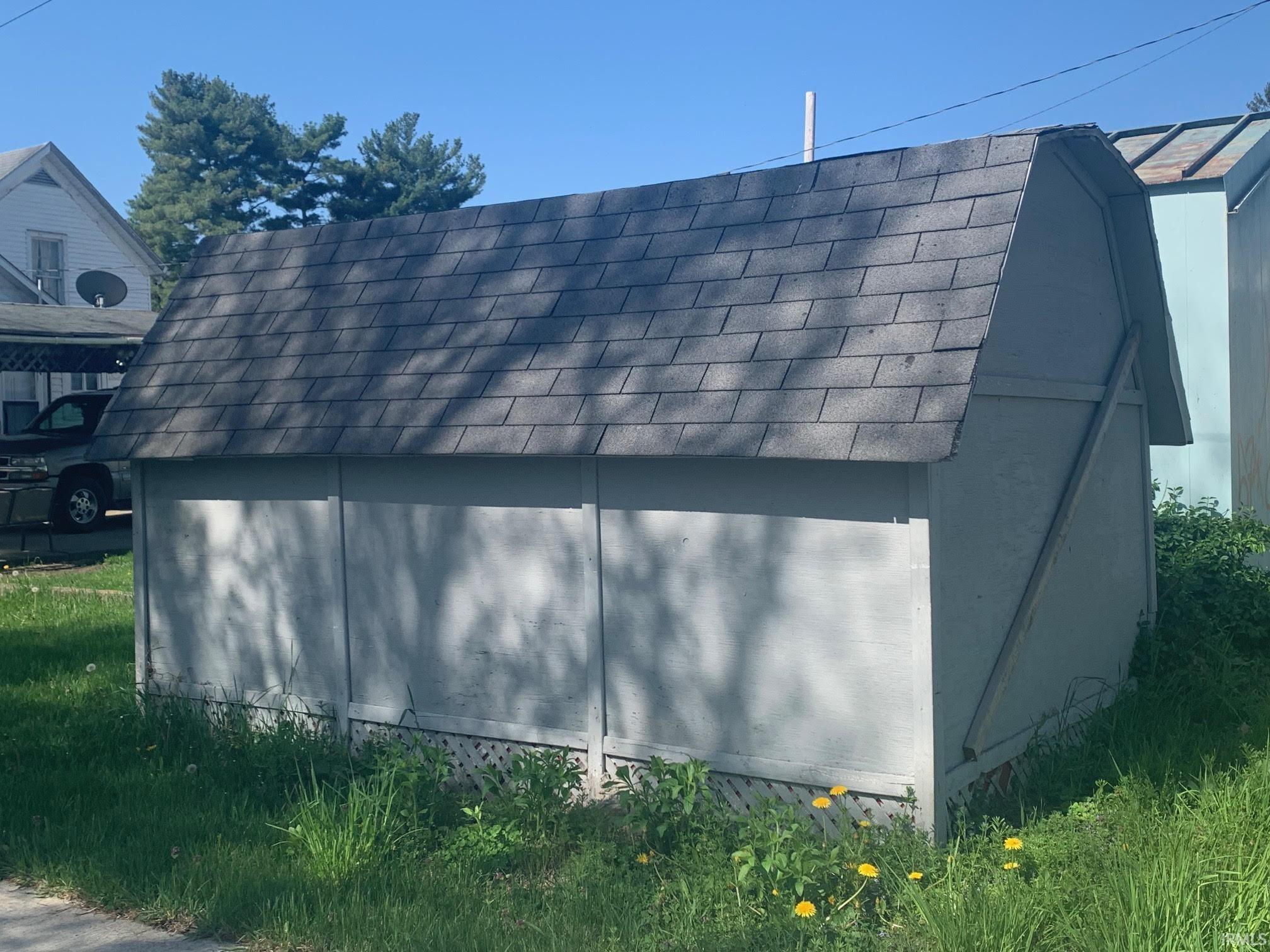 Photo 15 of 1030 Middlebury Street