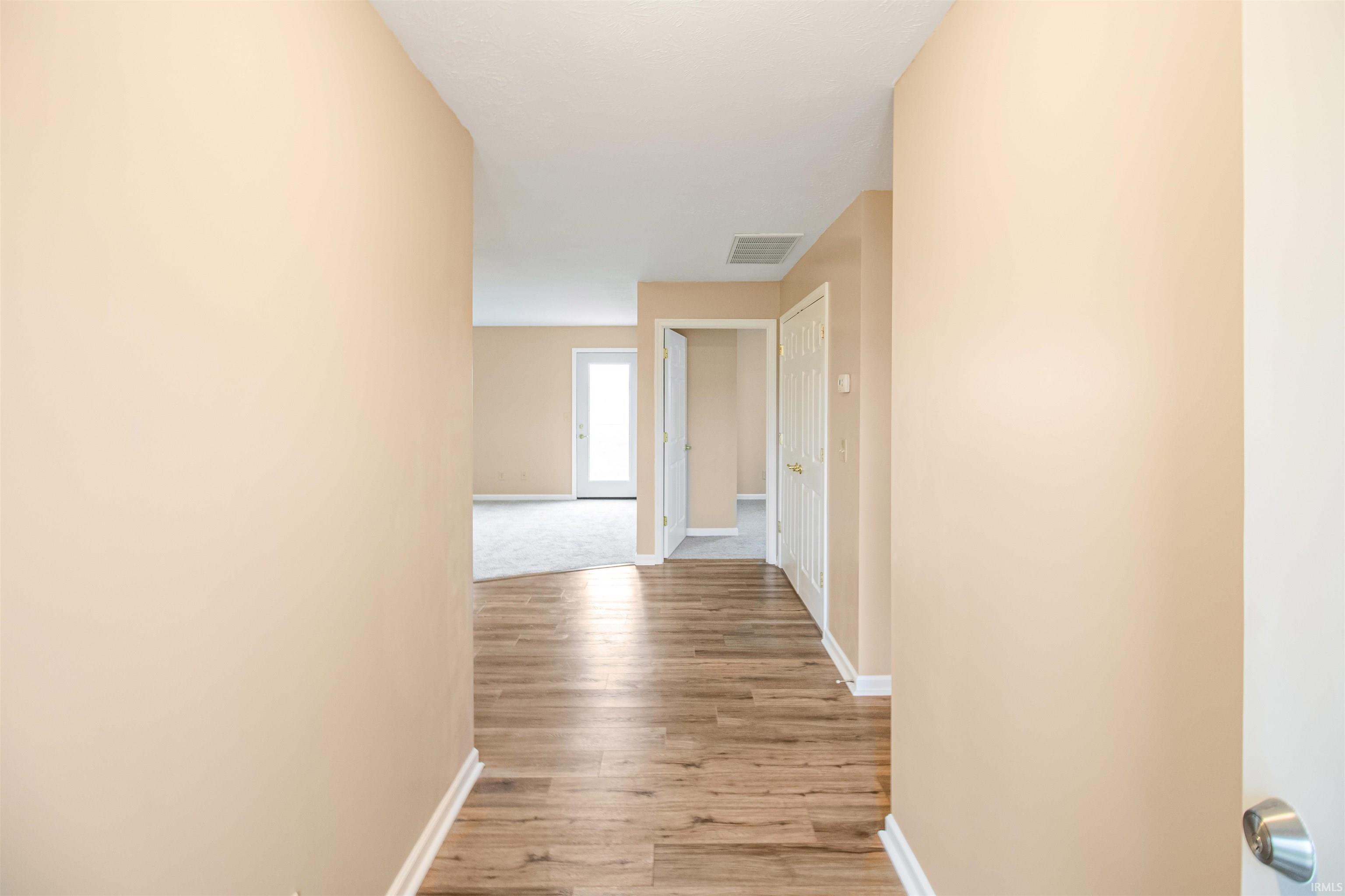 Homes for sale in Winchester, IN | 122 Sunset Dr, Winchester, IN 47394 | MLS# 202547020