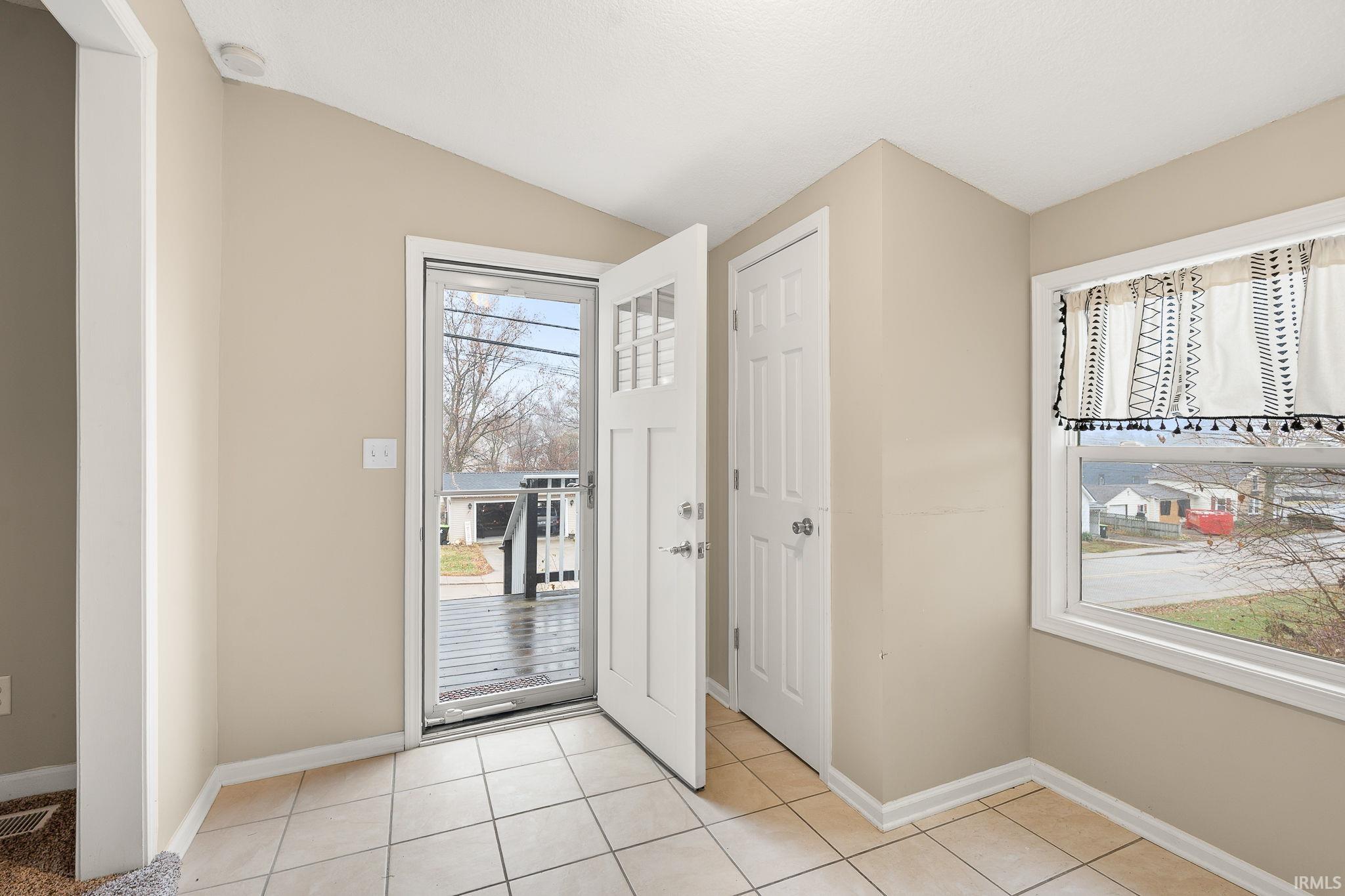 Homes for sale in Roanoke, IN | 183 W Vine St, Roanoke, IN 46783 | MLS# 202547038