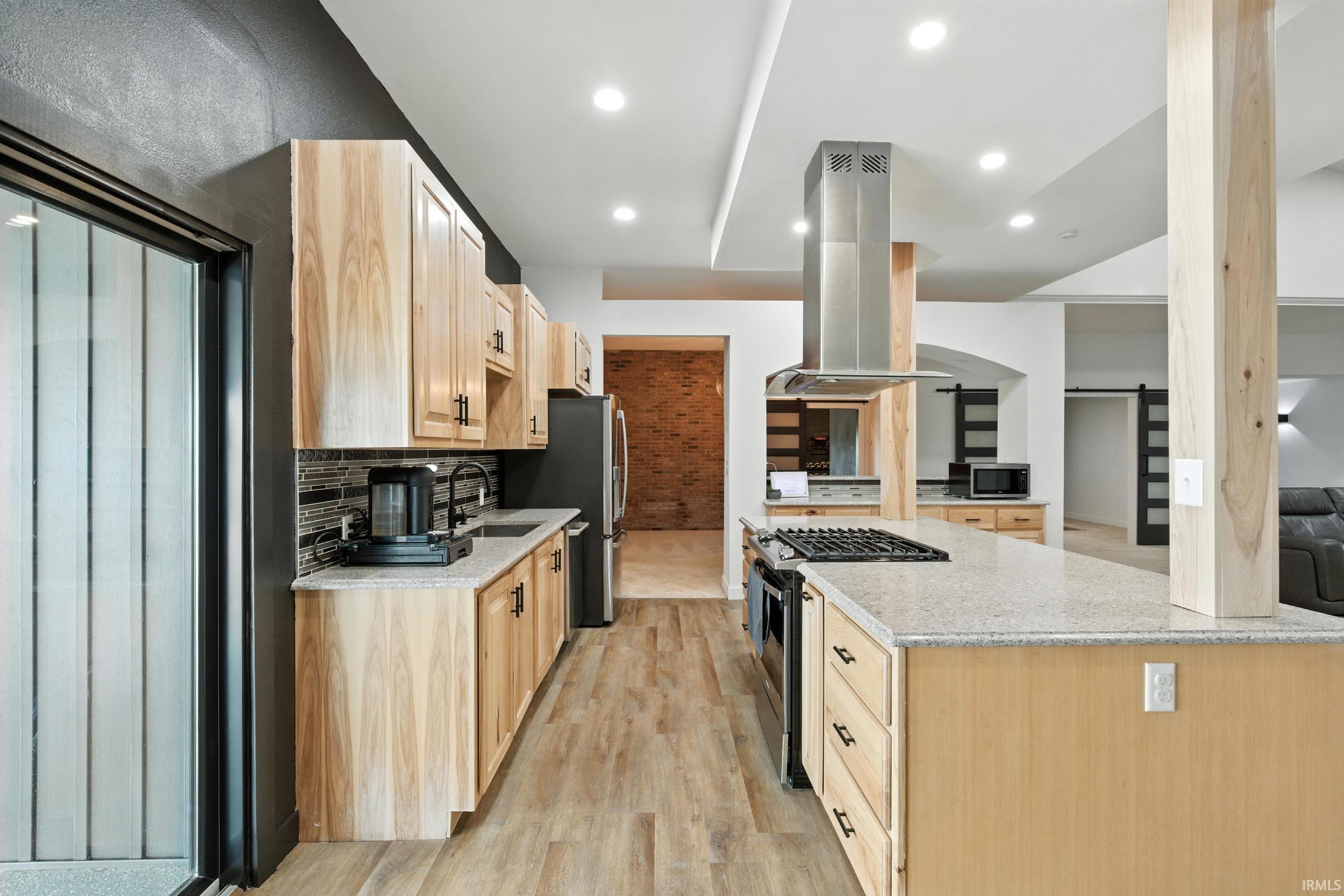 Photo 4 of 6511 W Cromwell Road