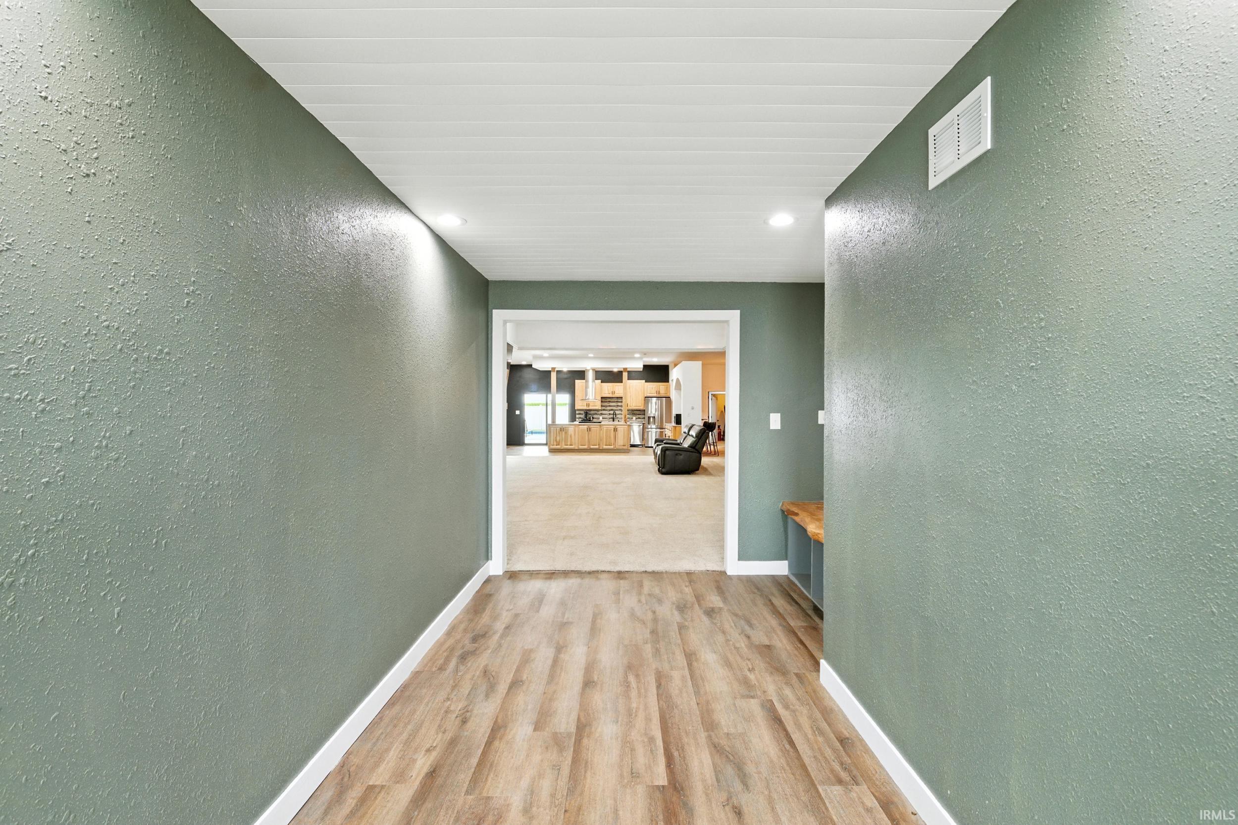 Photo 8 of 6511 W Cromwell Road