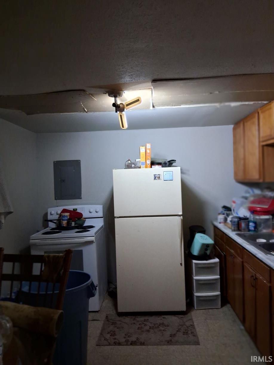 Homes for sale in Kokomo, IN | 1307 Main St, Kokomo, IN 46902 | MLS# 202547140