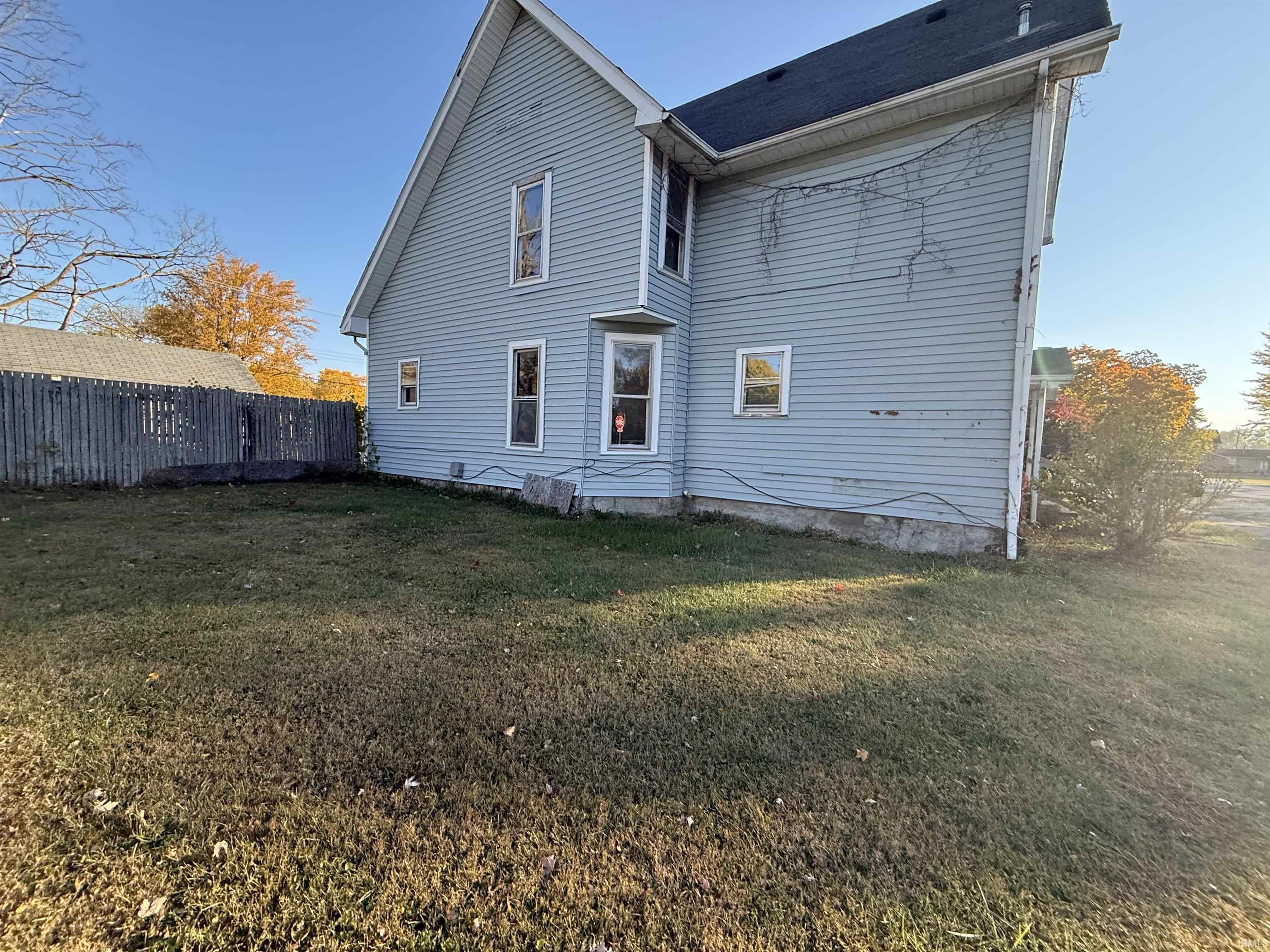 Homes for sale in Gas City, IN | 303 E South H St, Gas City, IN 46933 | MLS# 202547167